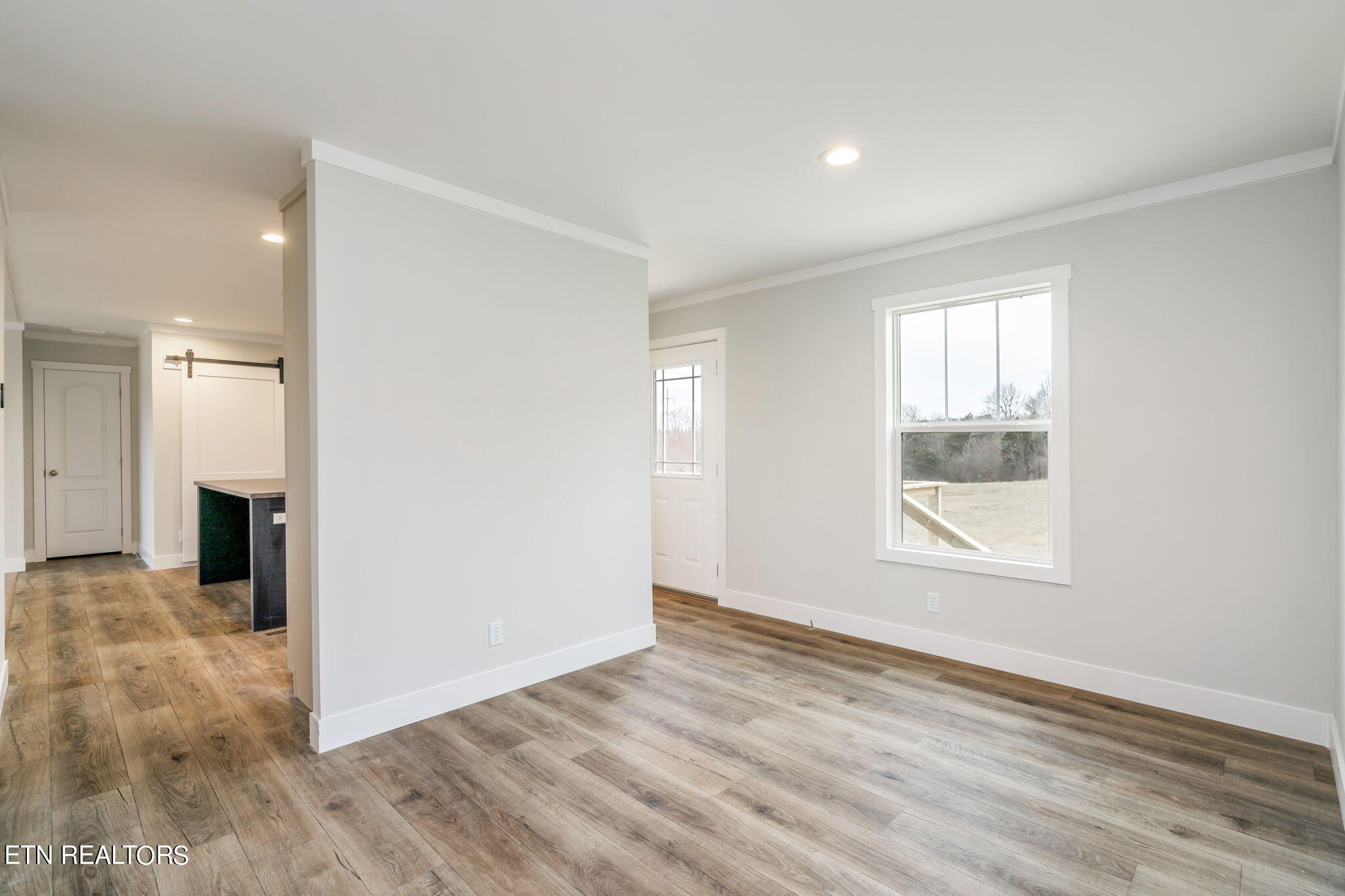 484 Greenbriar Rd