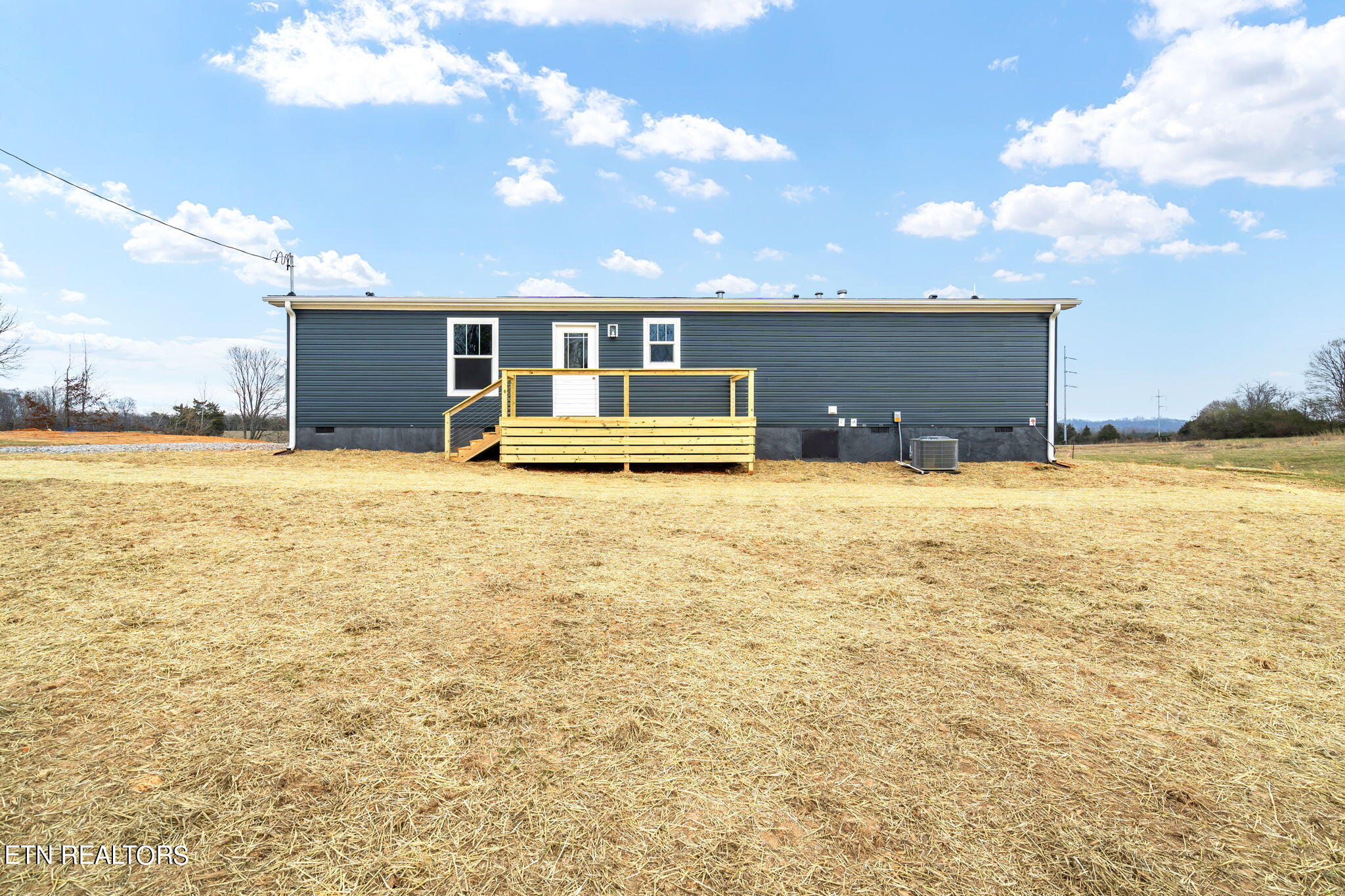 484 Greenbriar Rd