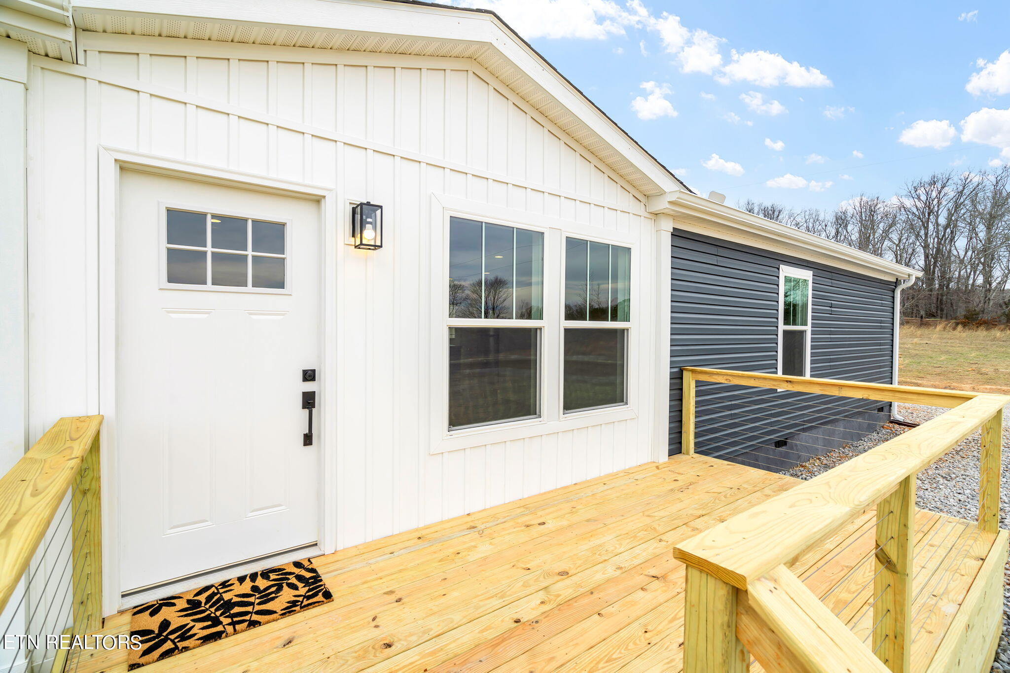 484 Greenbriar Rd