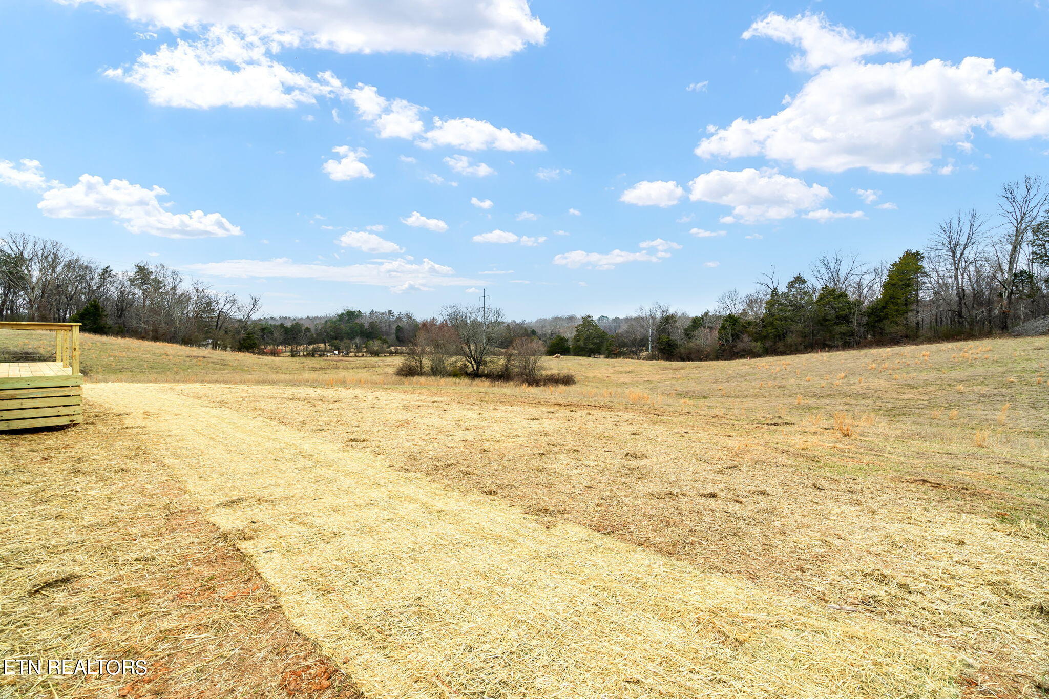 484 Greenbriar Rd