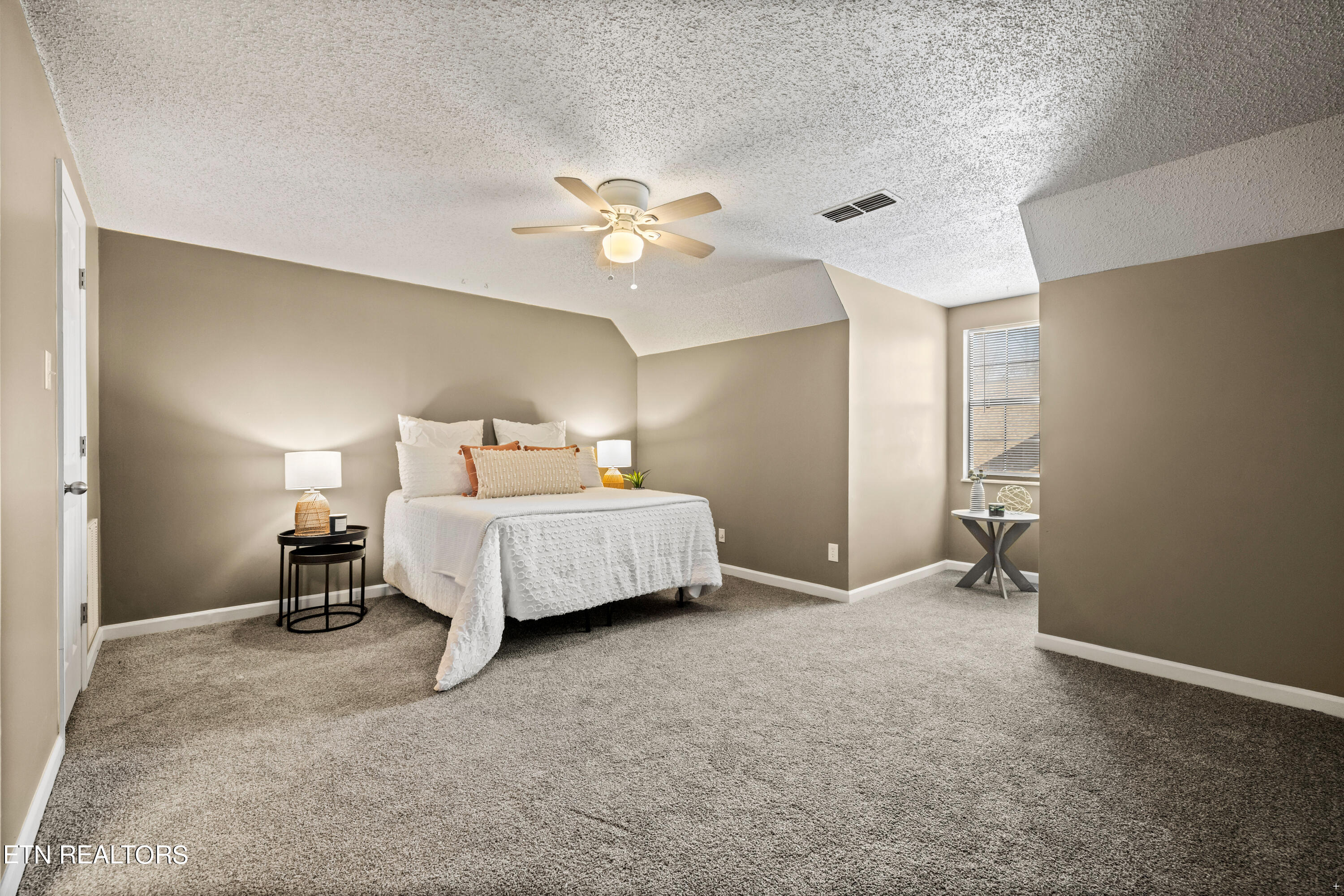2001 Pueblo Place