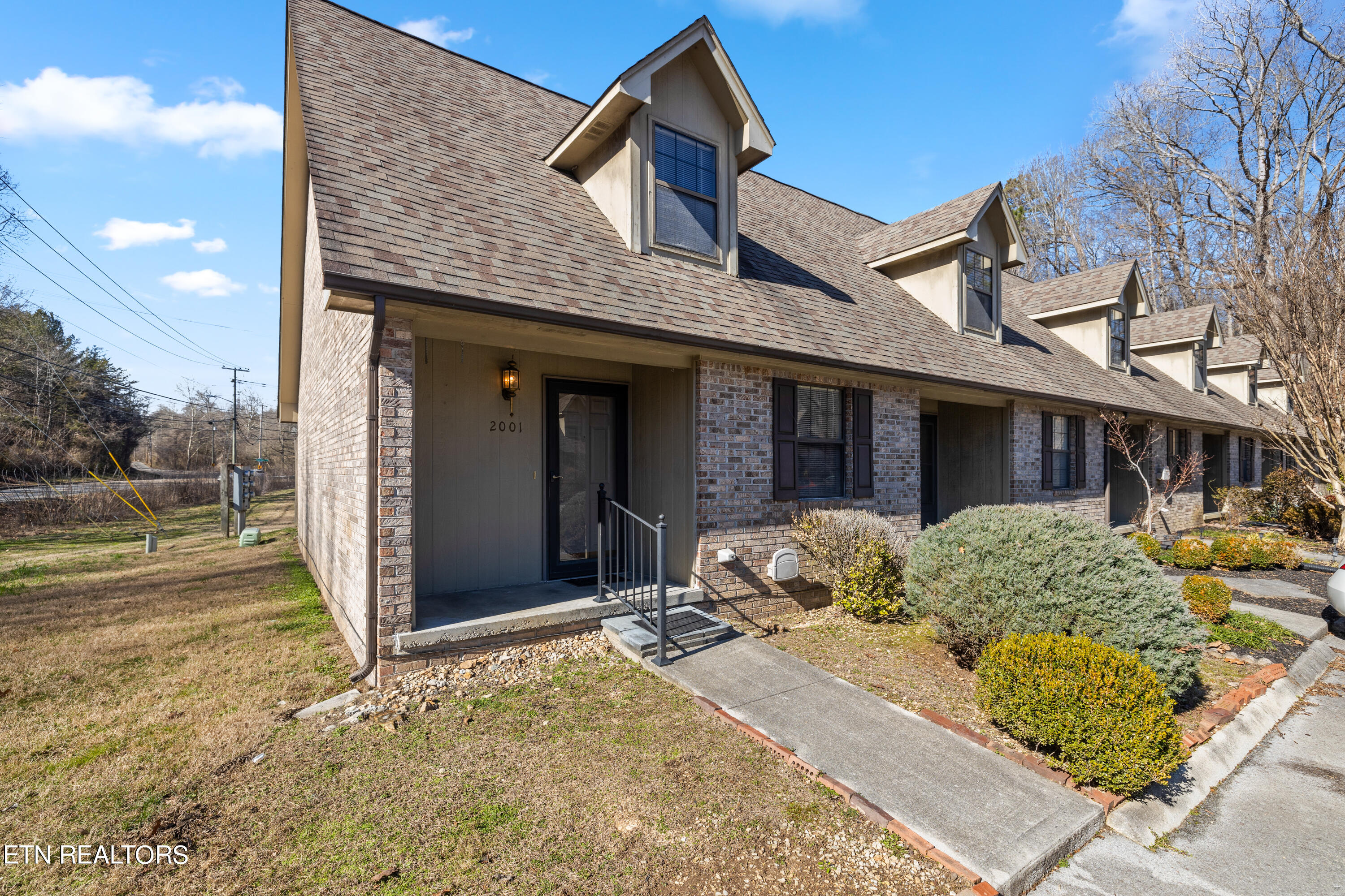 2001 Pueblo Place
