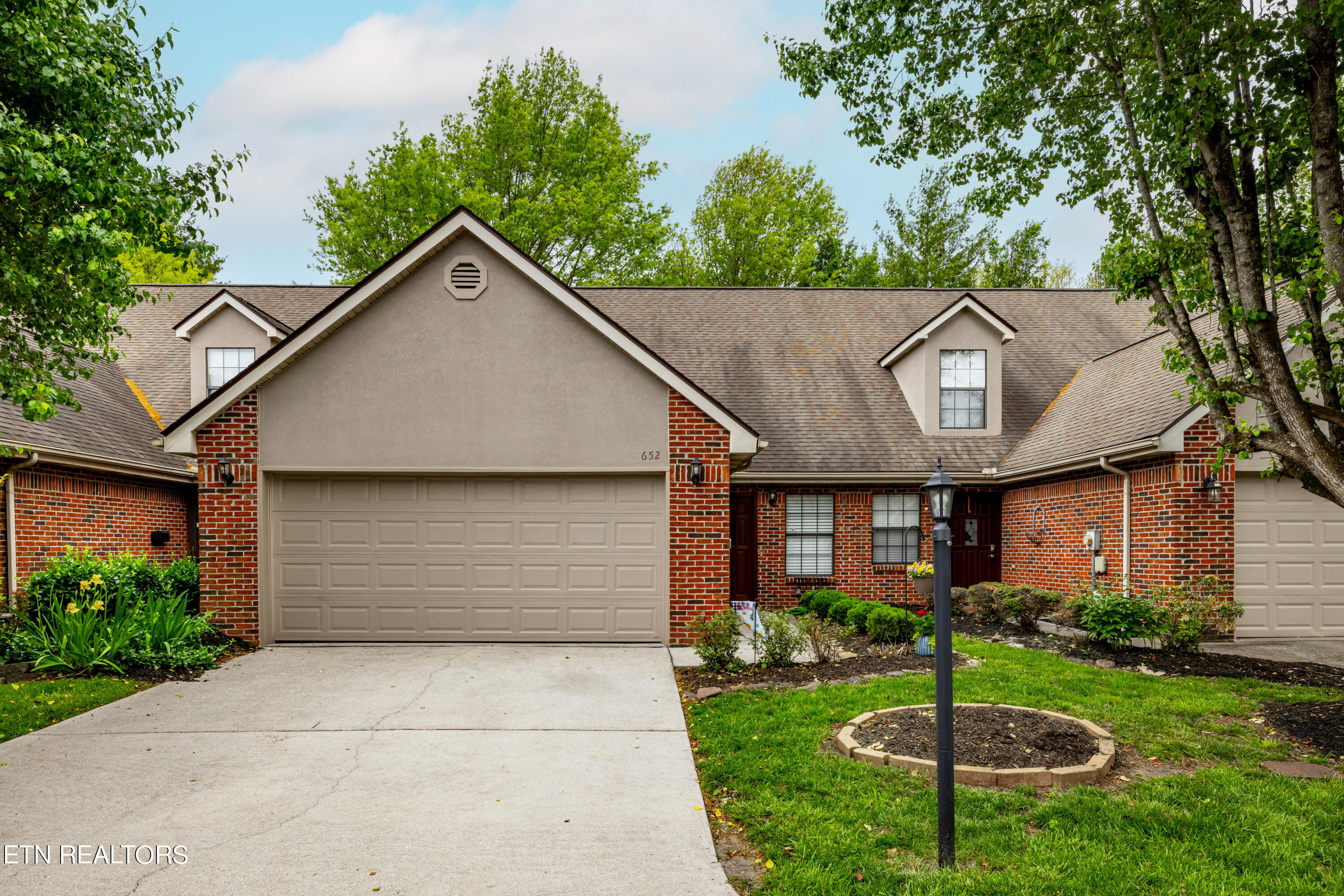 652 Farragut Commons Drive