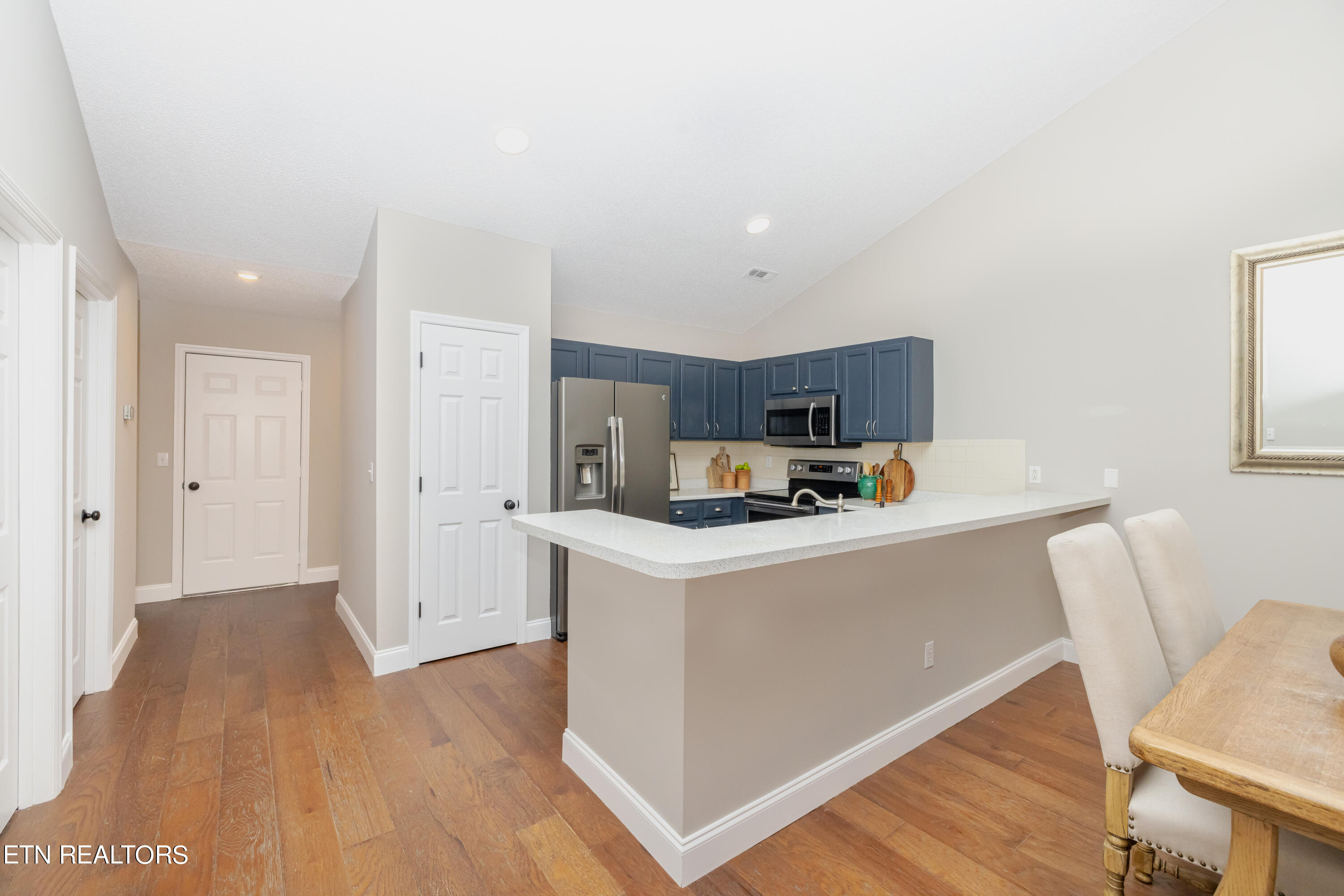 652 Farragut Commons Drive