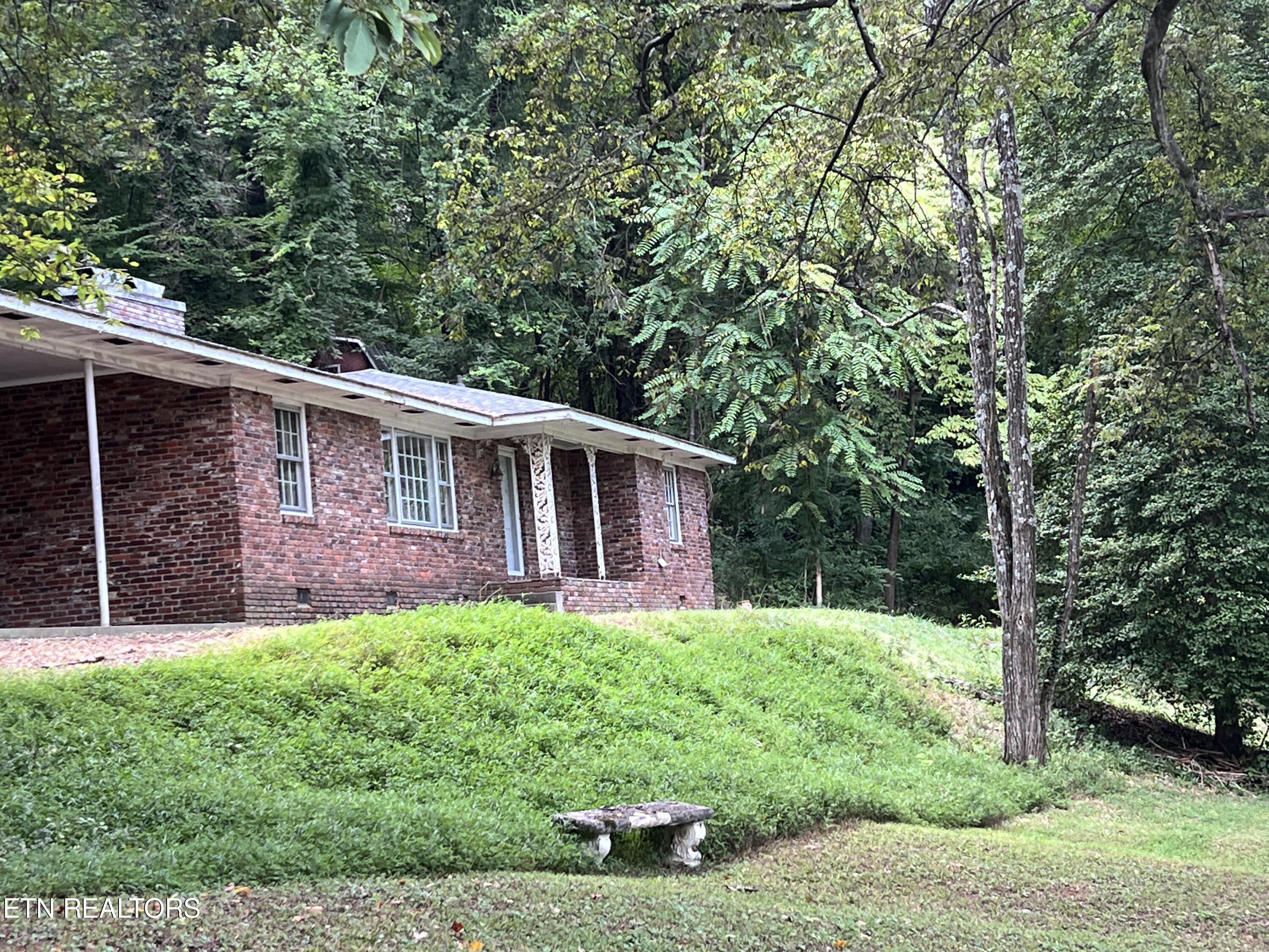 246 Bluff Rd