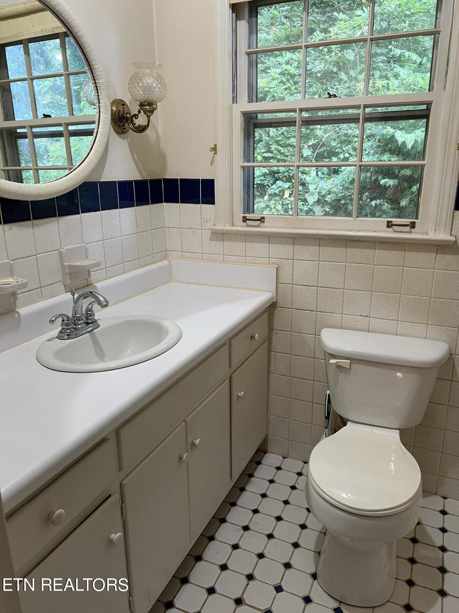 246 Bluff Rd