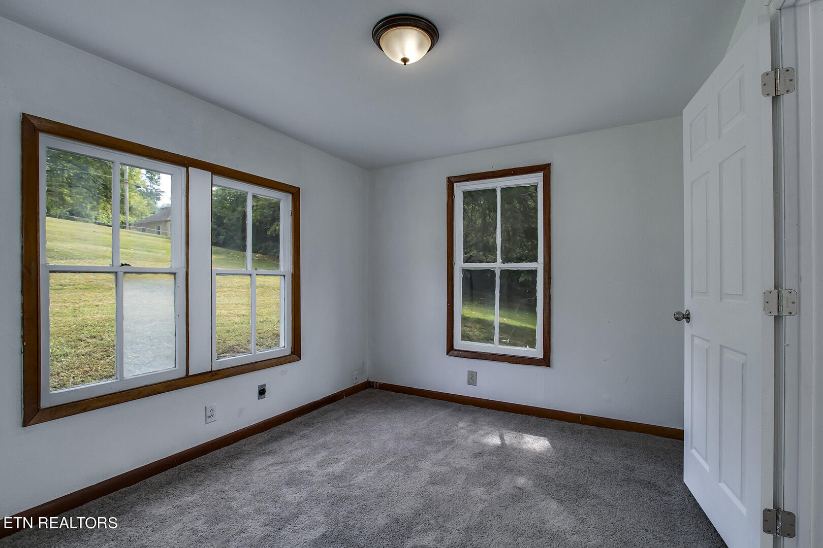 944 Murphy Ave