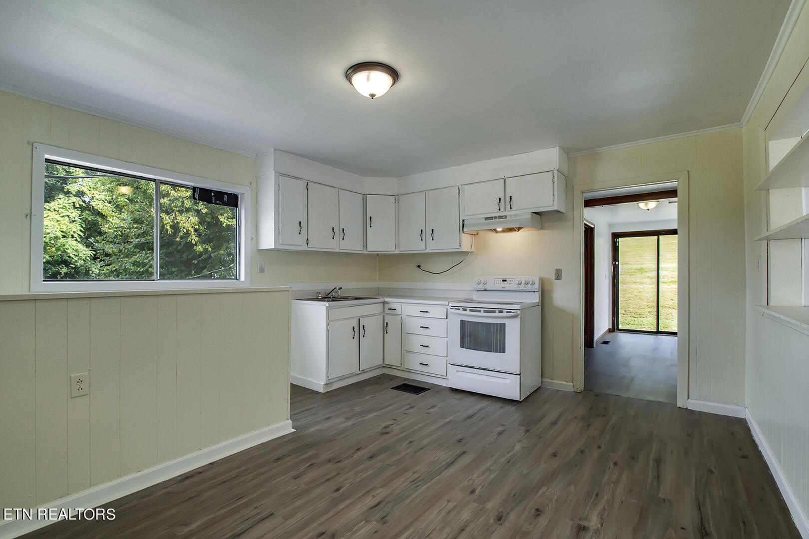 944 Murphy Ave