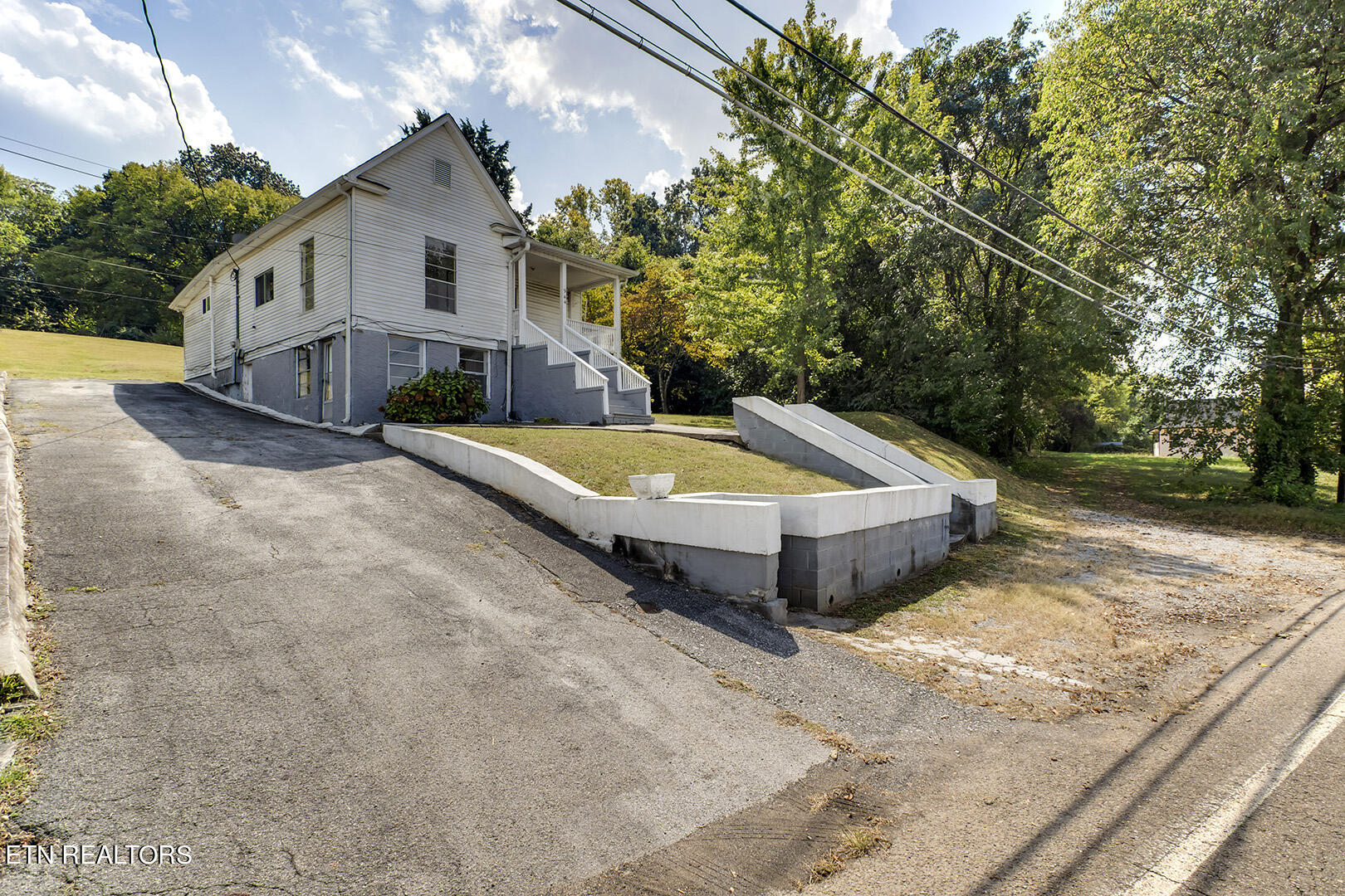 944 Murphy Ave