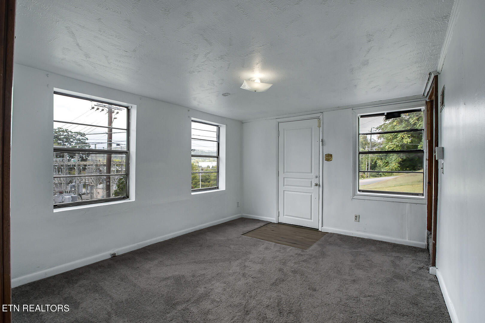 944 Murphy Ave