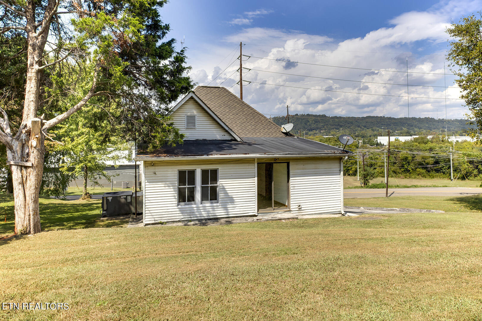944 Murphy Ave