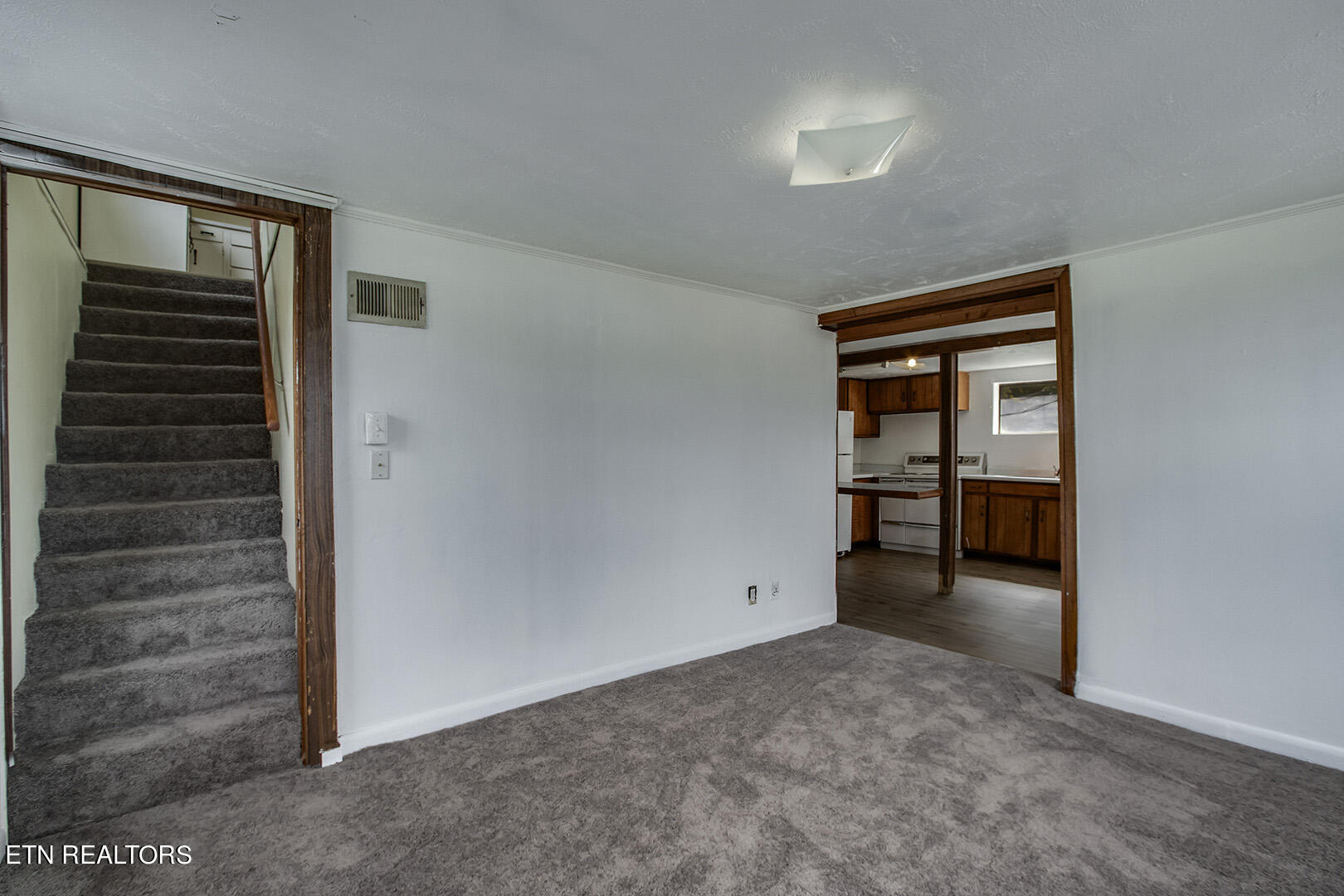 944 Murphy Ave
