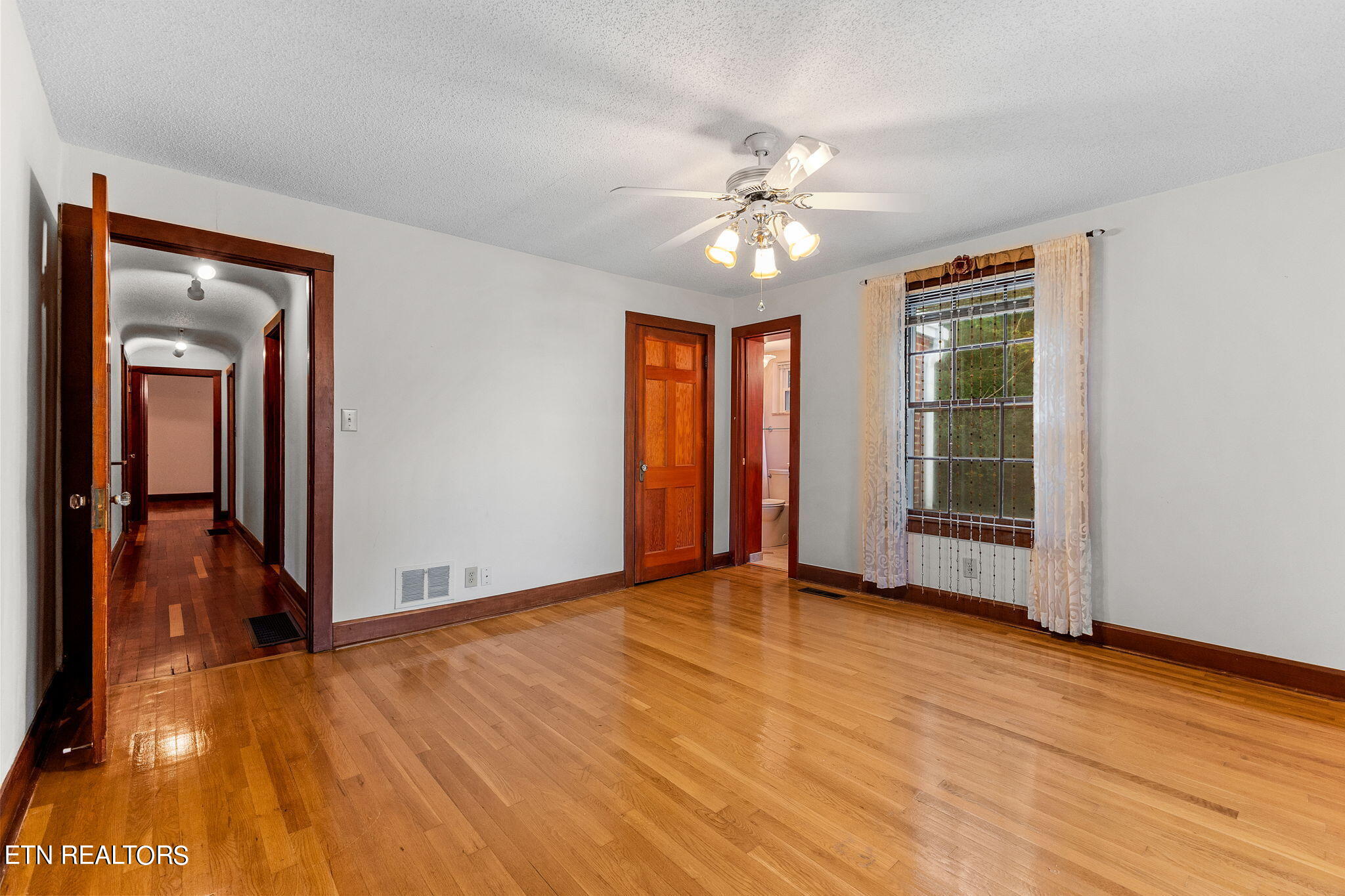 5103 Chapman Hwy