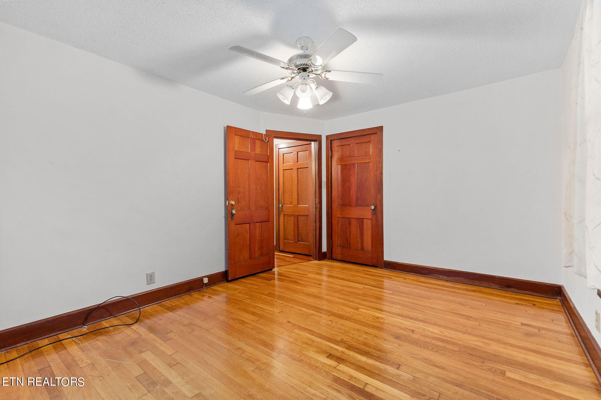 5103 Chapman Hwy