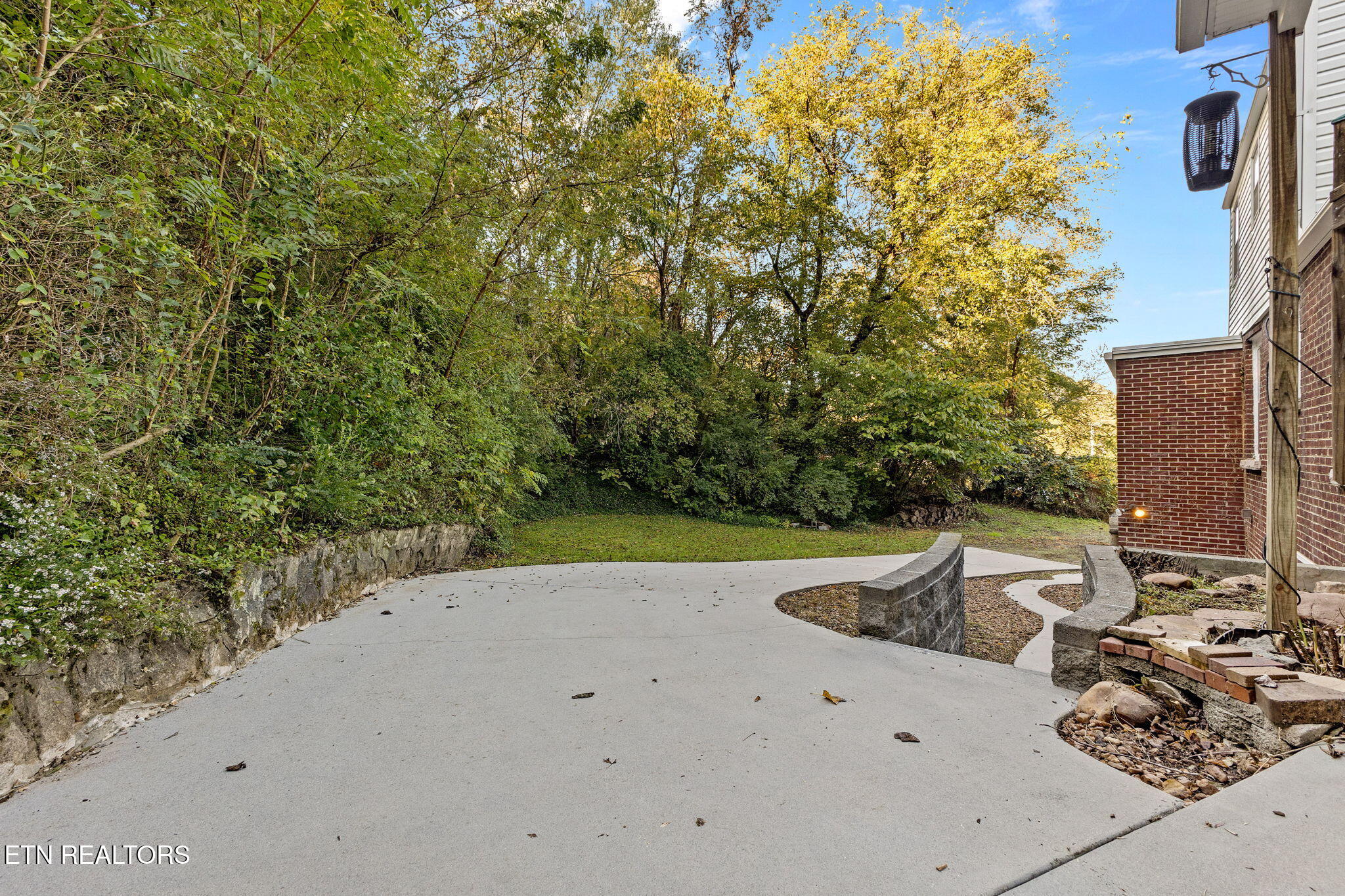 5103 Chapman Hwy