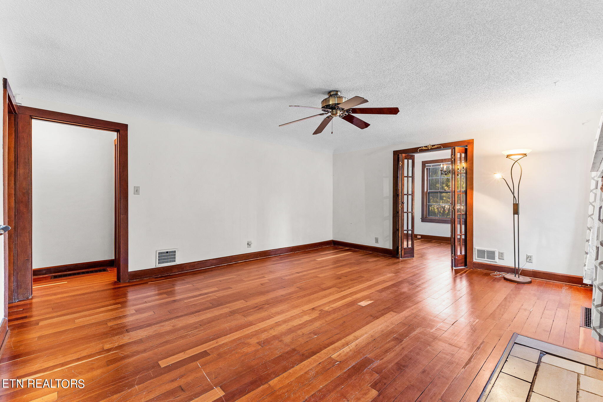 5103 Chapman Hwy