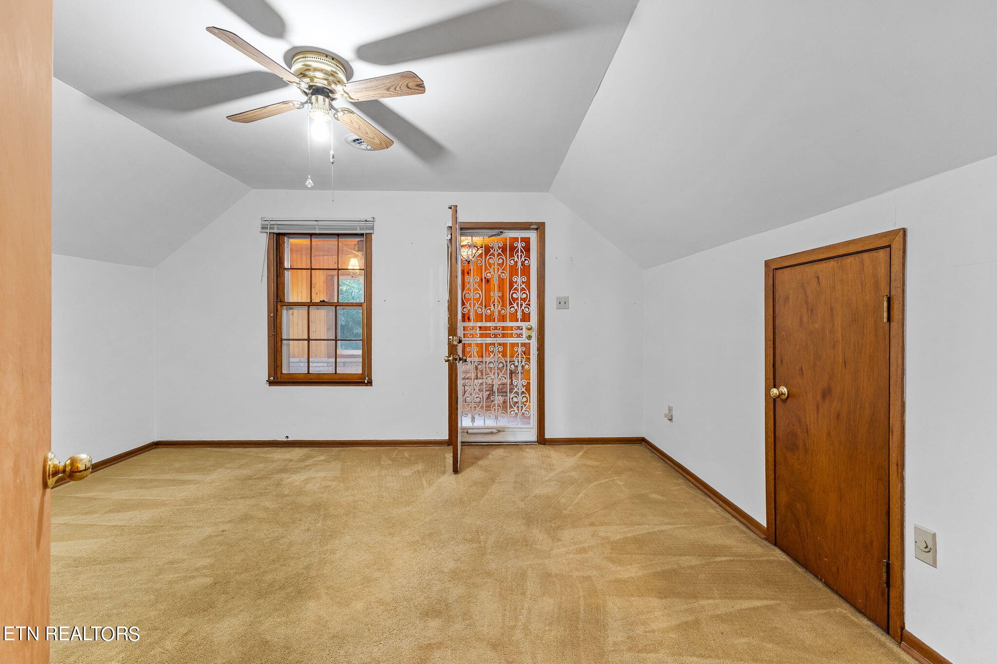 5103 Chapman Hwy
