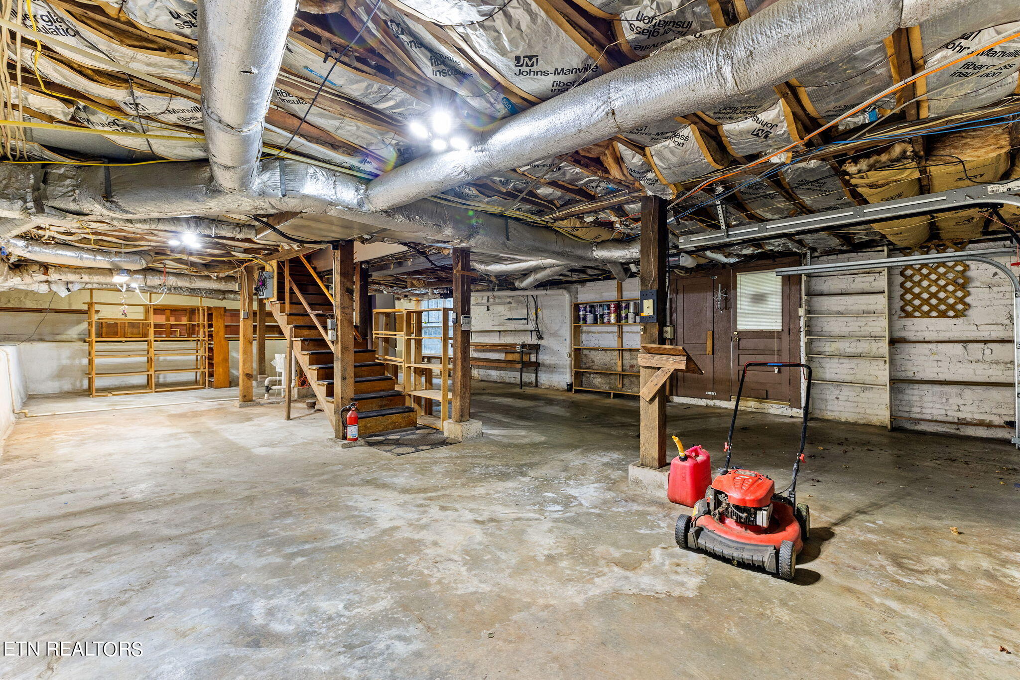 5103 Chapman Hwy