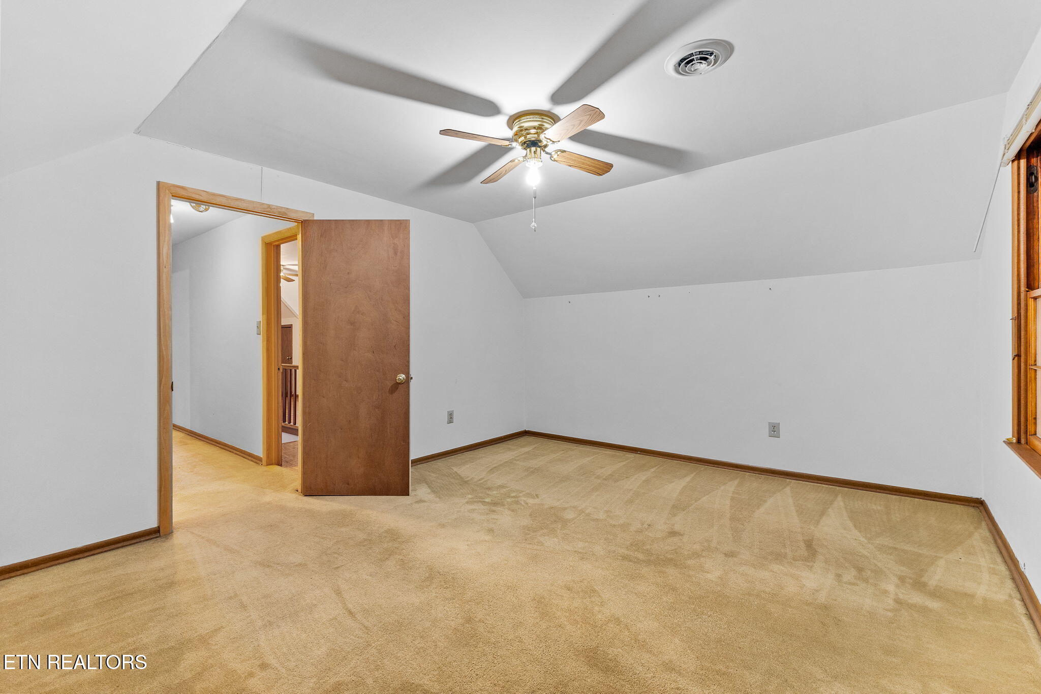 5103 Chapman Hwy