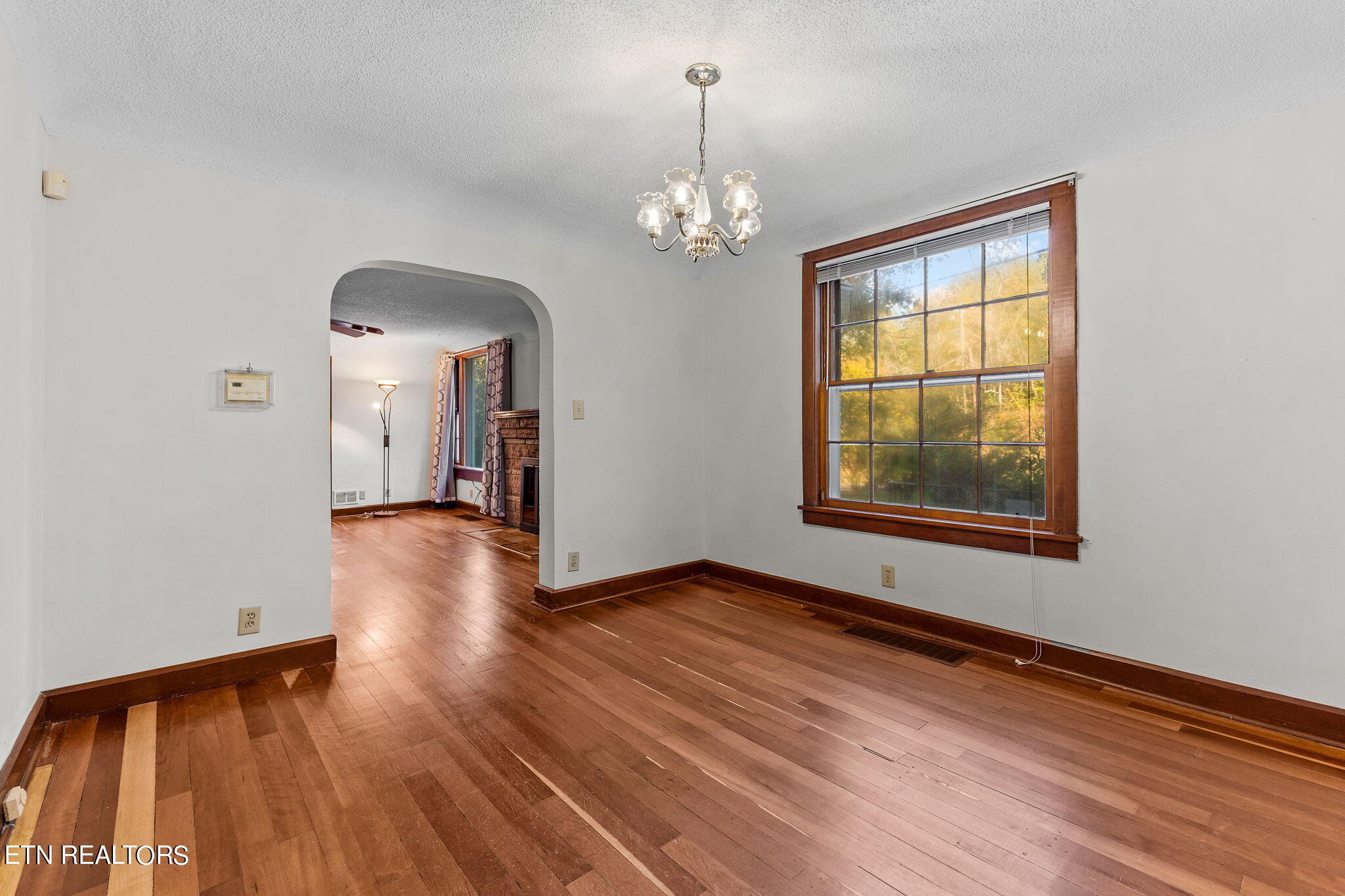 5103 Chapman Hwy