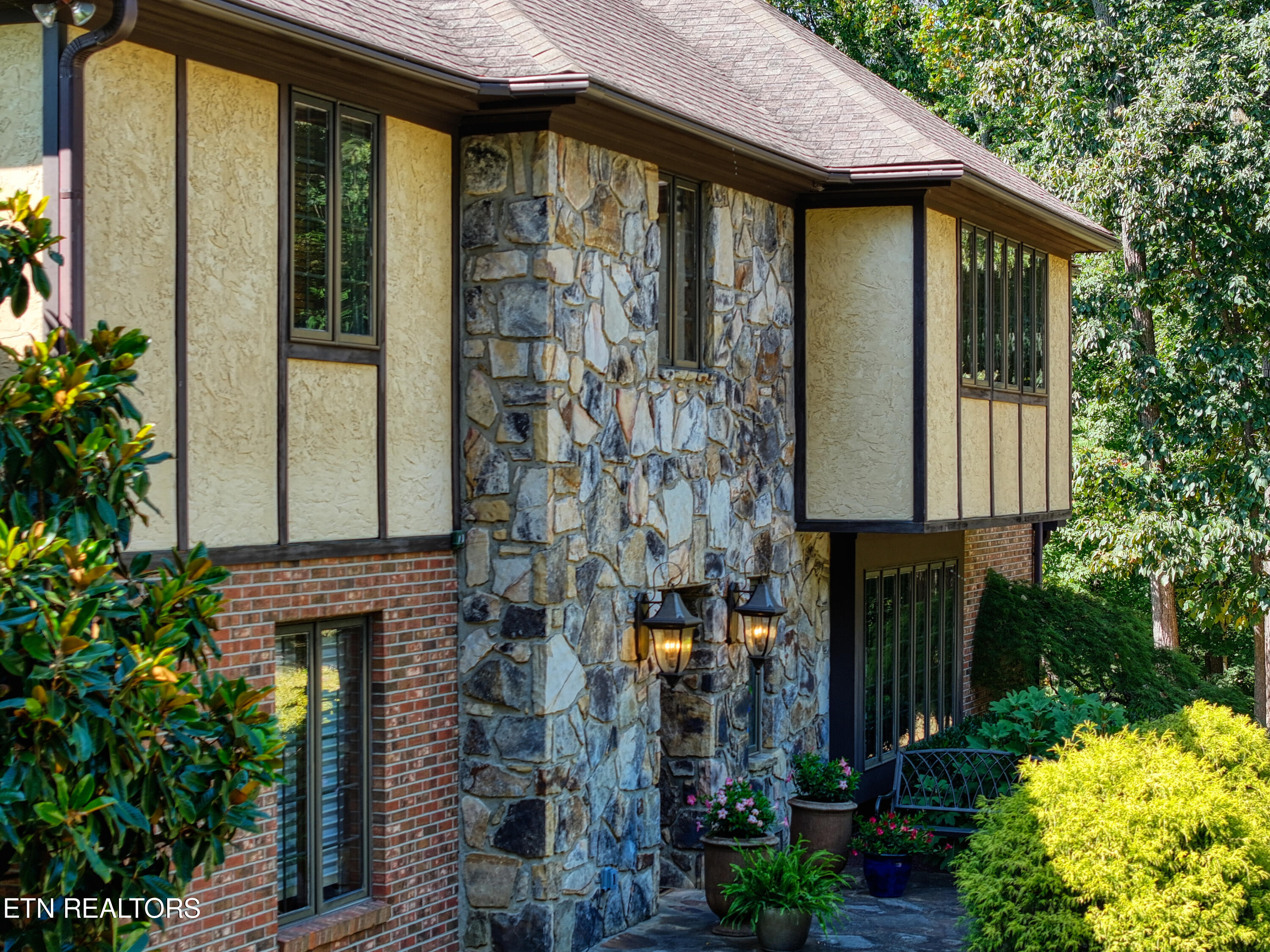 1921 Belcaro Drive