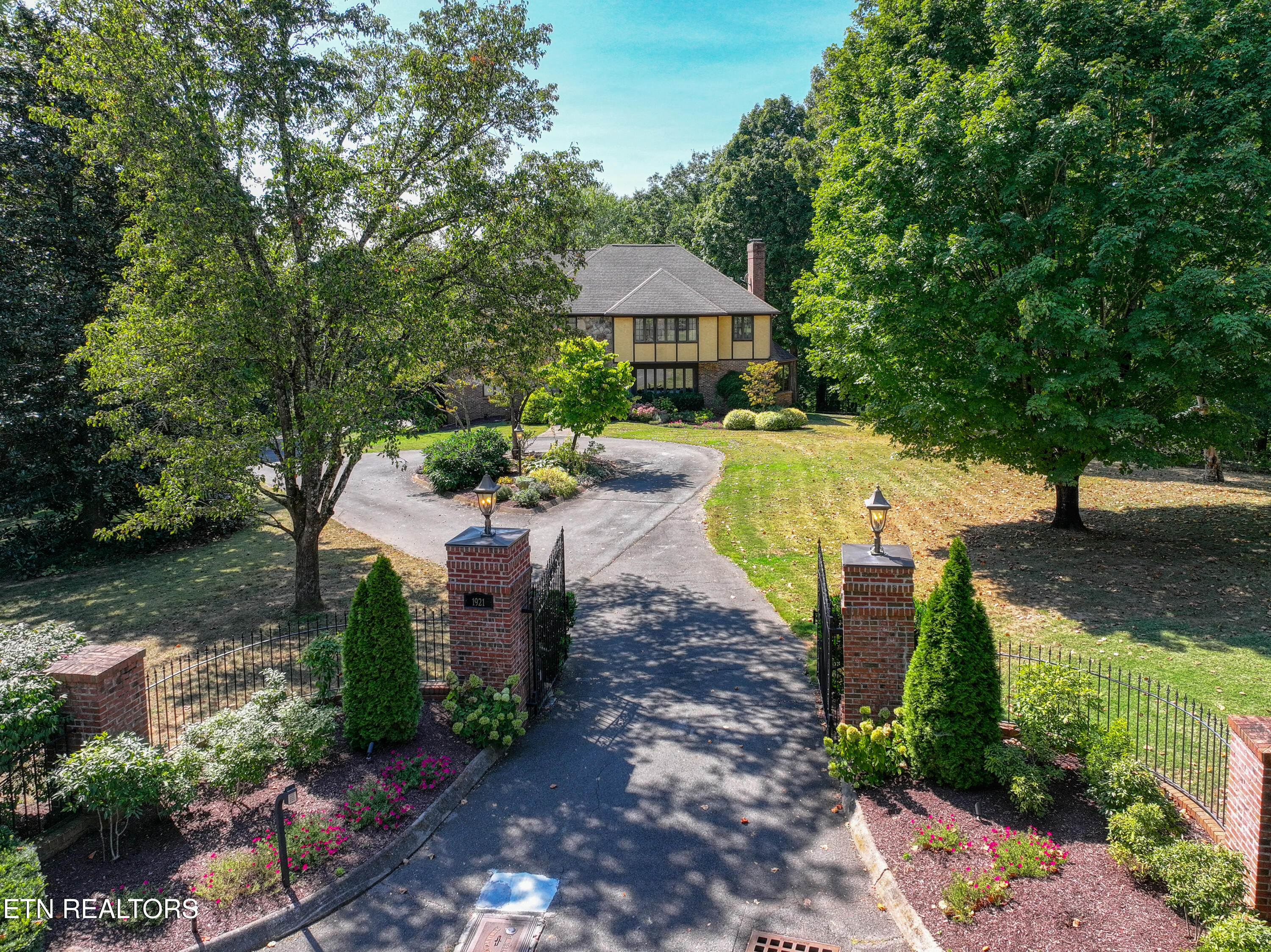 1921 Belcaro Drive