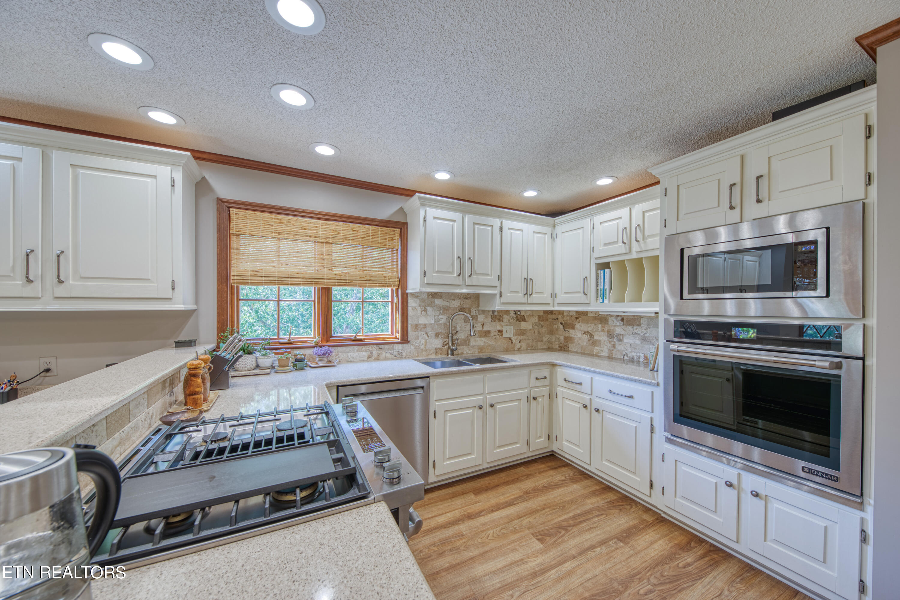 1921 Belcaro Drive