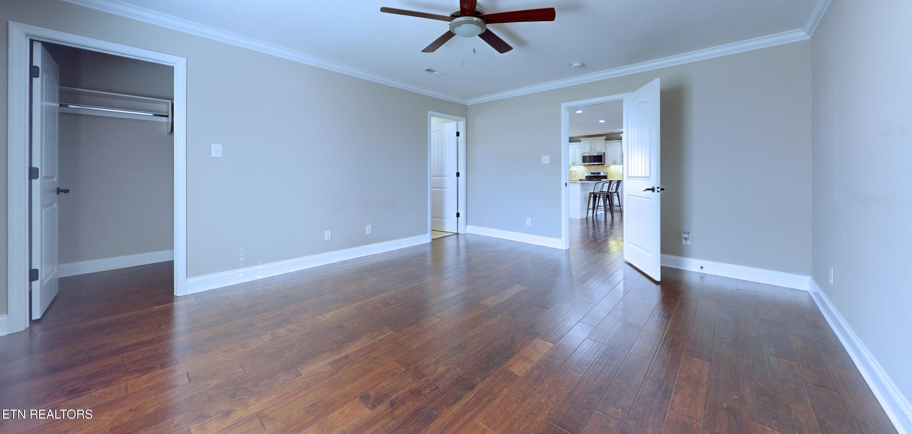819 Royal View Drive
