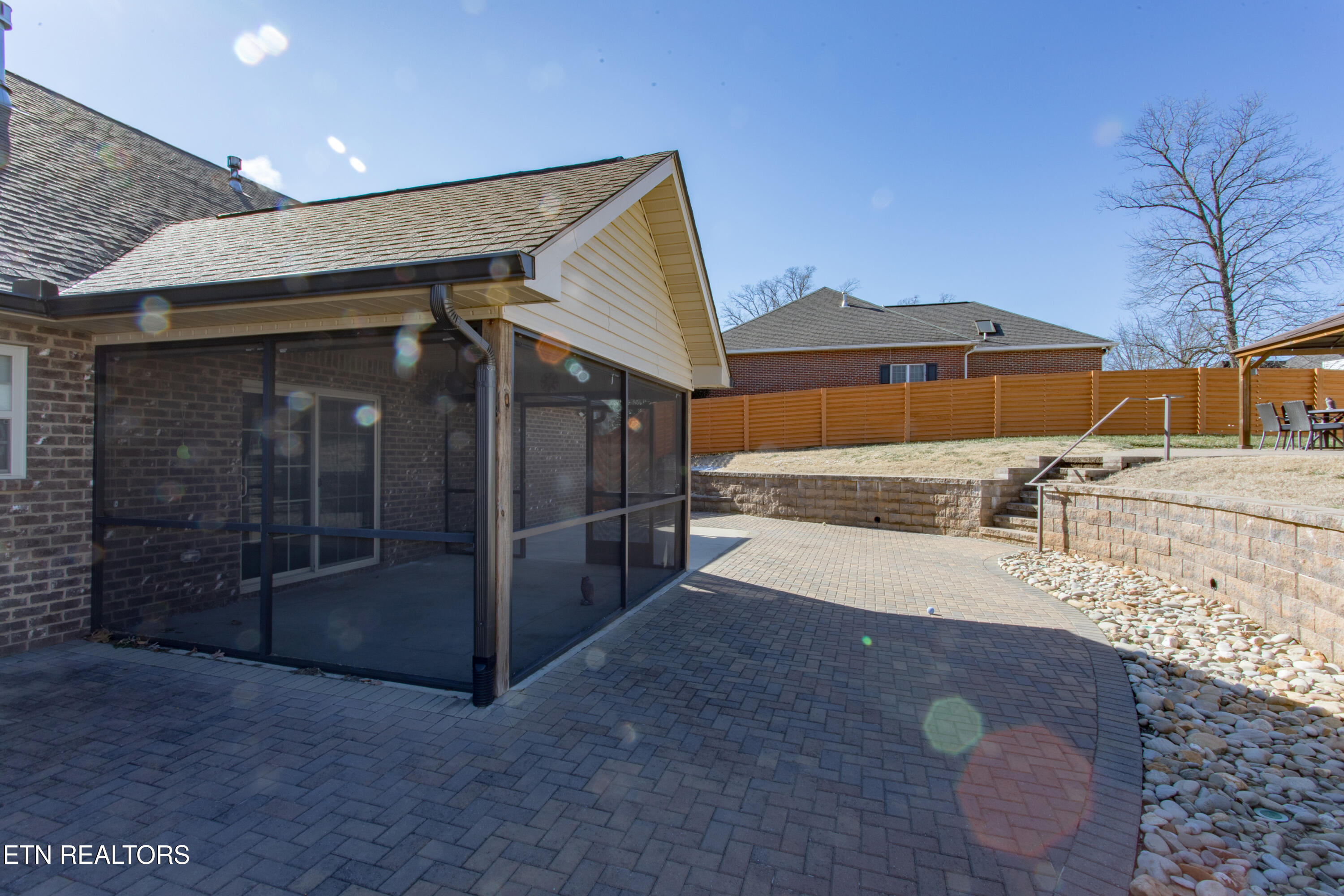 819 Royal View Drive