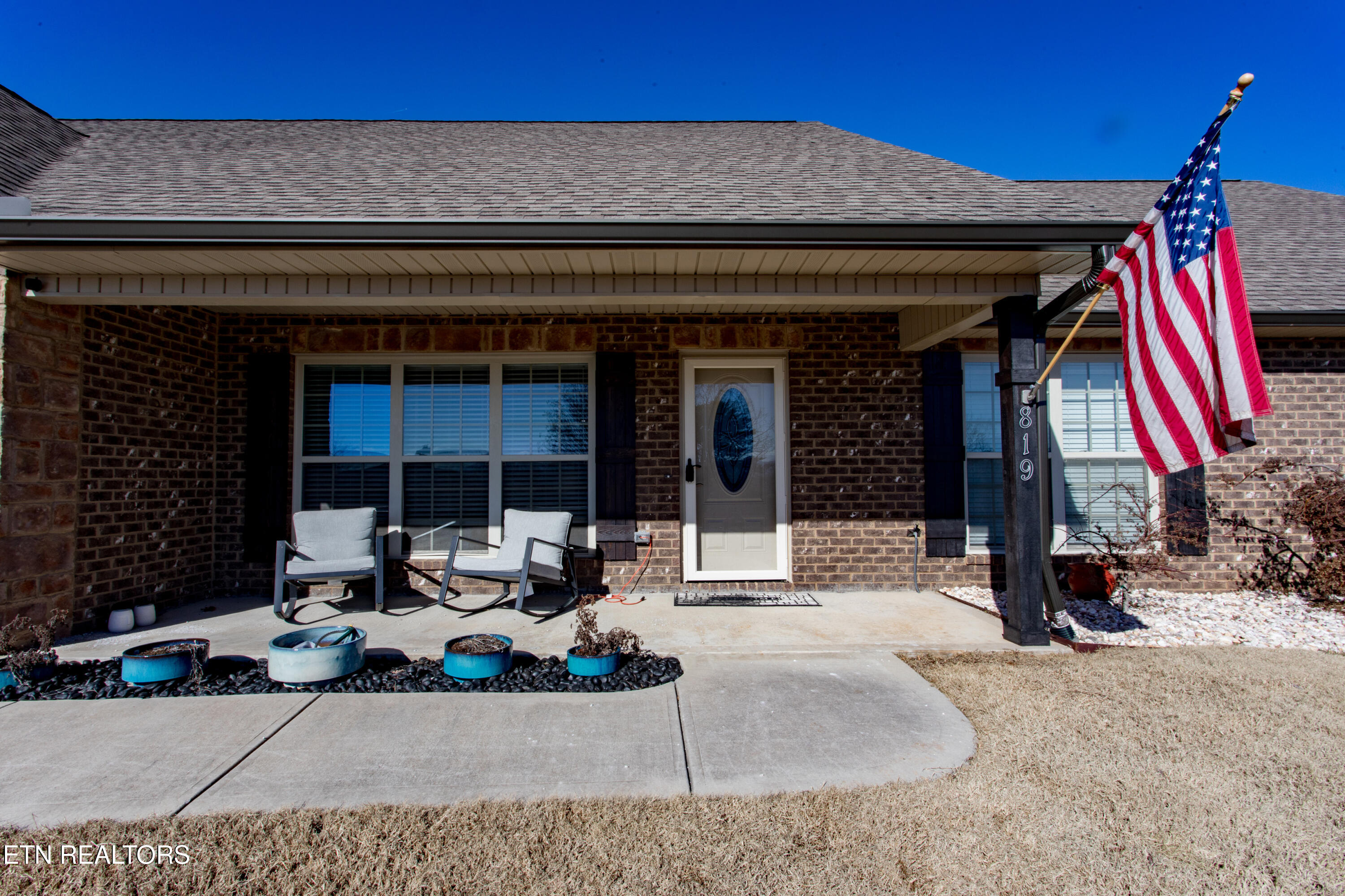 819 Royal View Drive