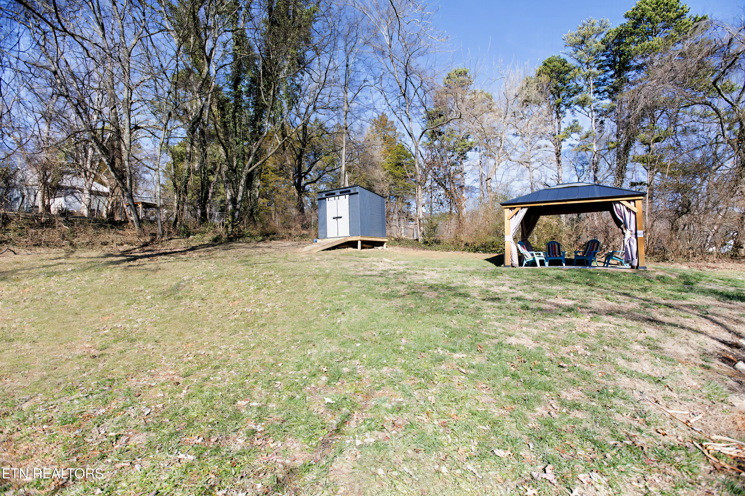 5713 Oak Rd