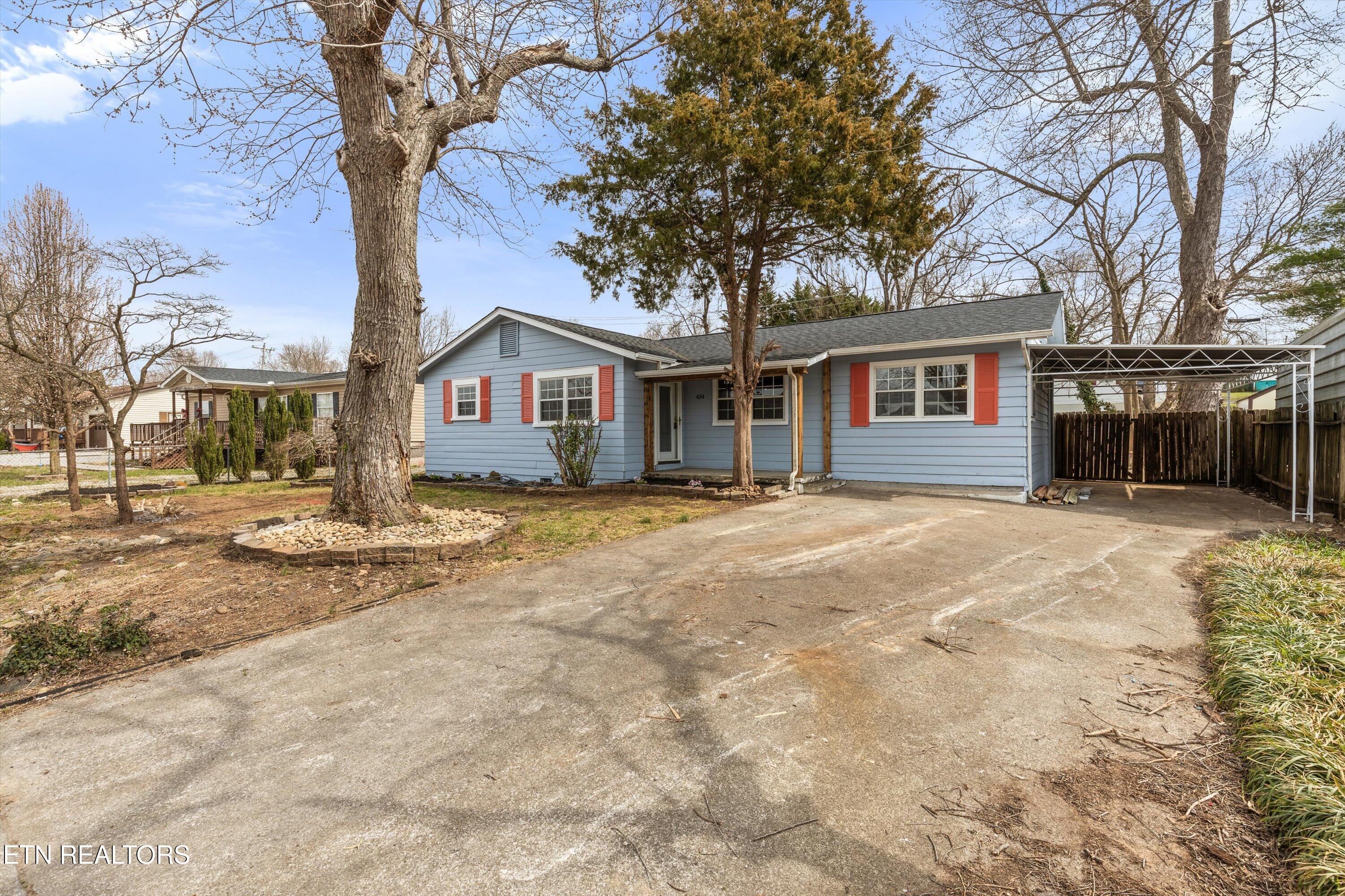 434 Defoe Circle