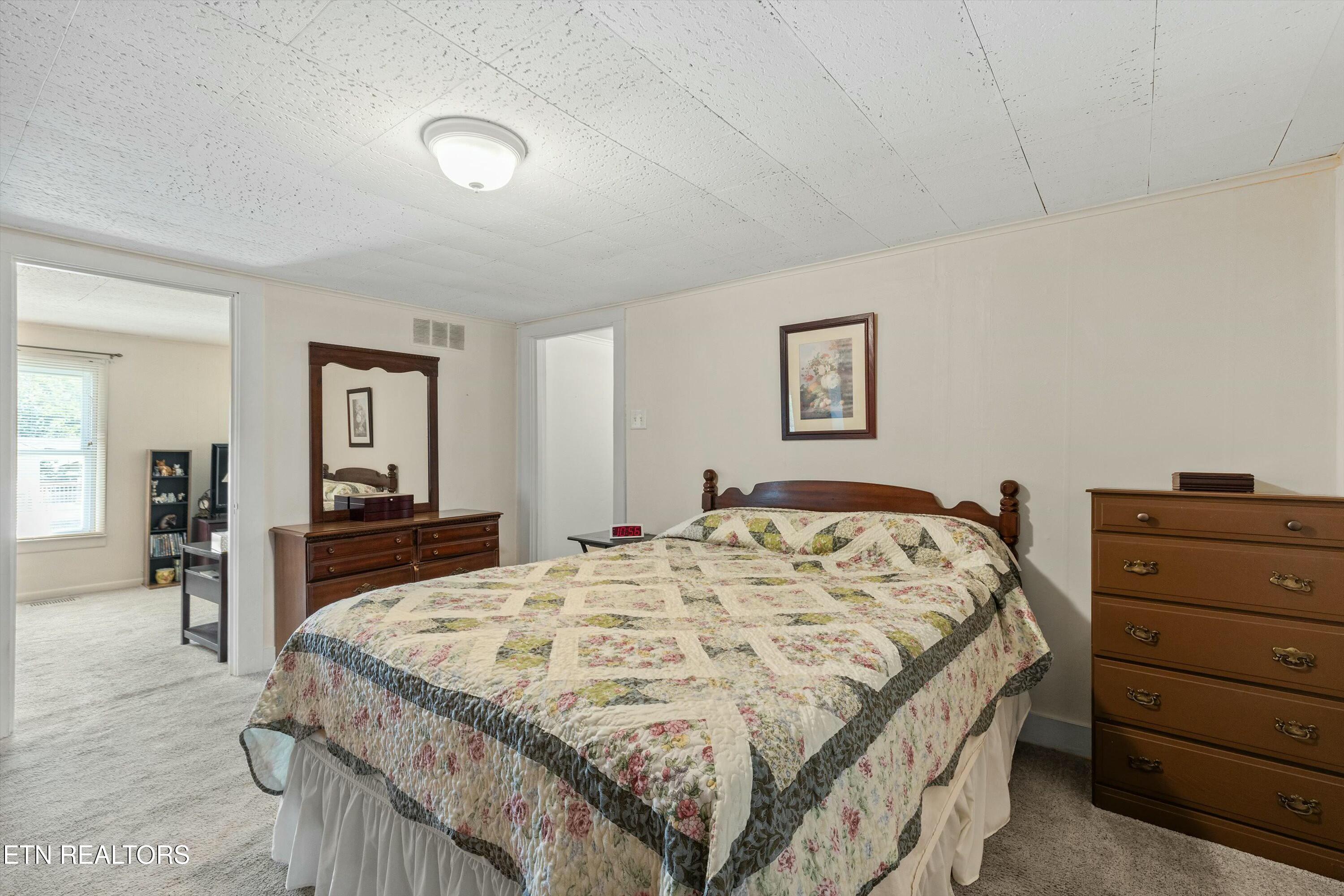 1405 Leconte Rd