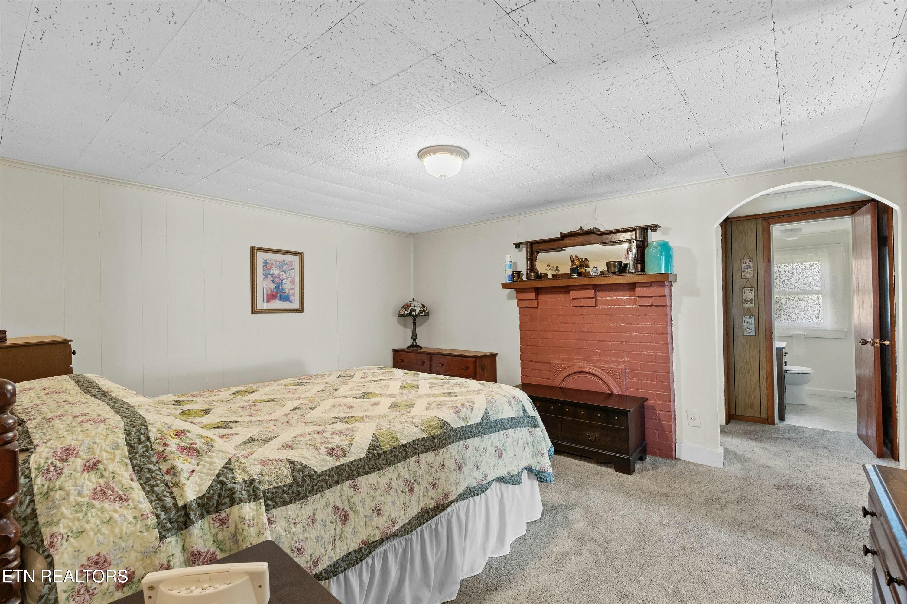 1405 Leconte Rd