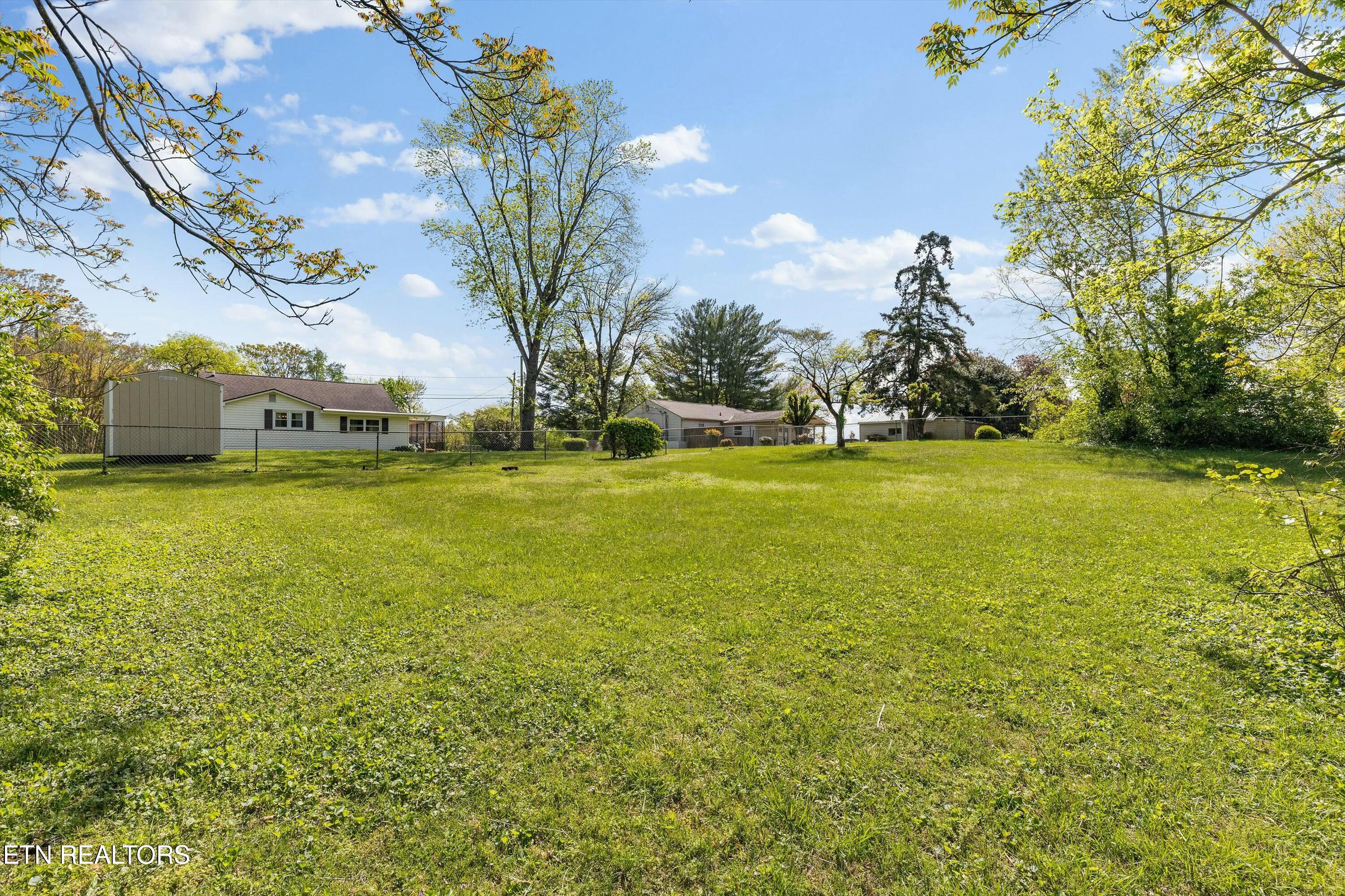 1405 Leconte Rd