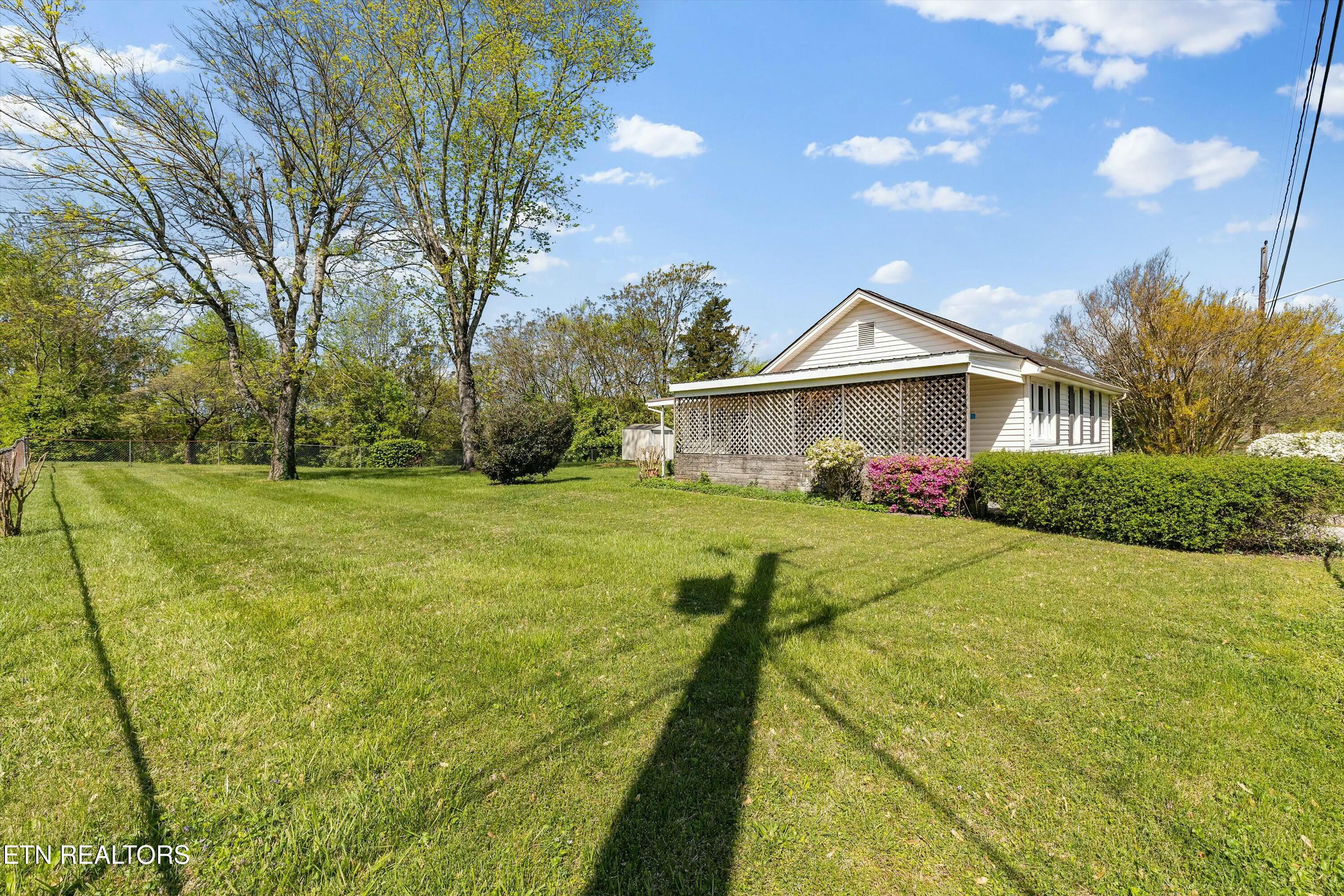1405 Leconte Rd