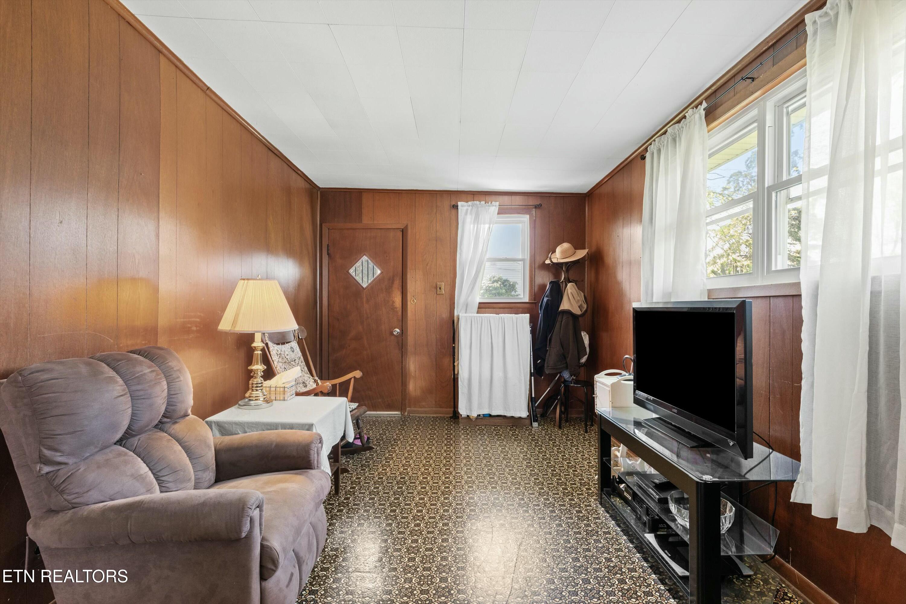 1405 Leconte Rd