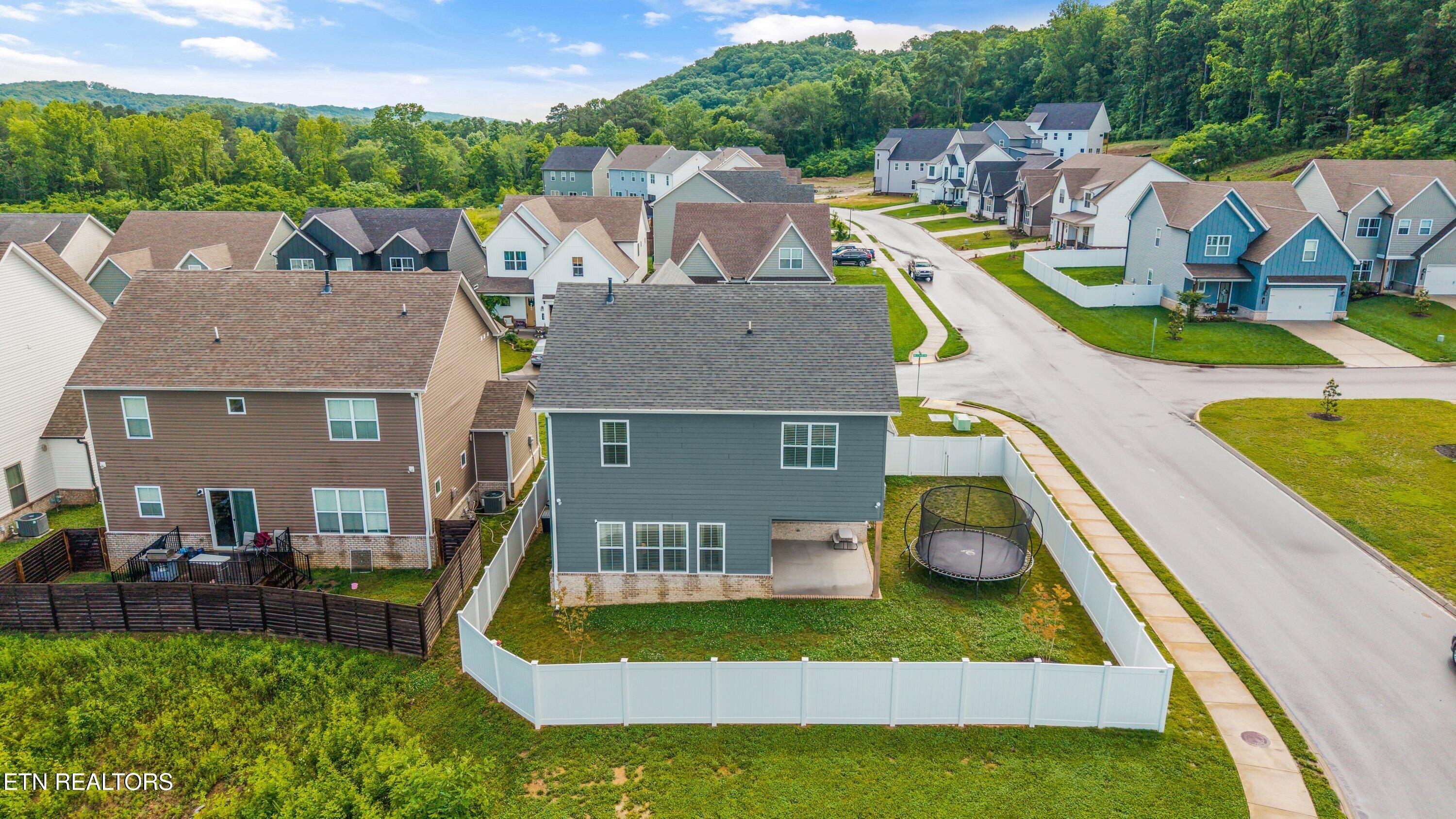 900 Belle Pond Ave