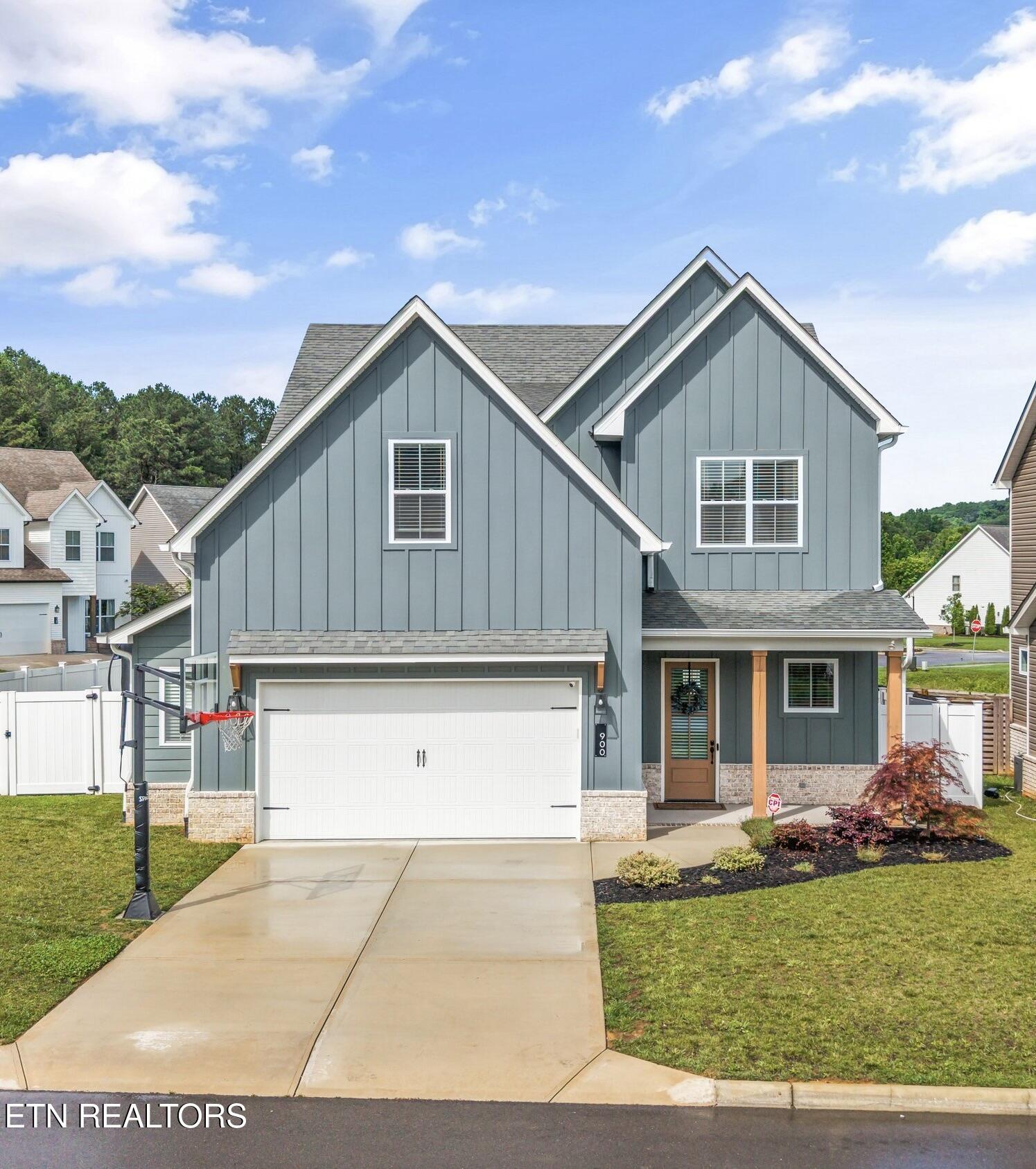 900 Belle Pond Ave