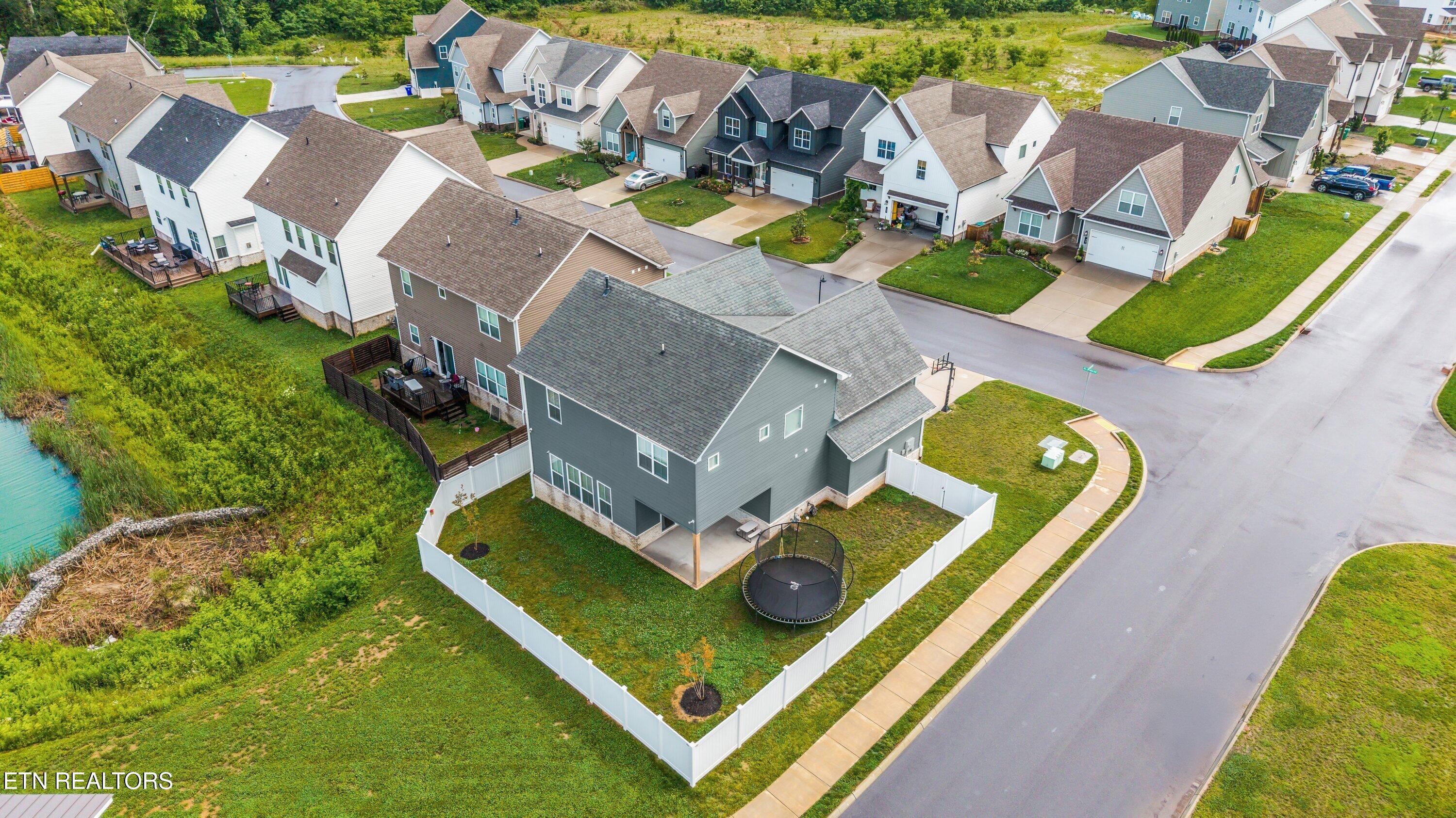 900 Belle Pond Ave