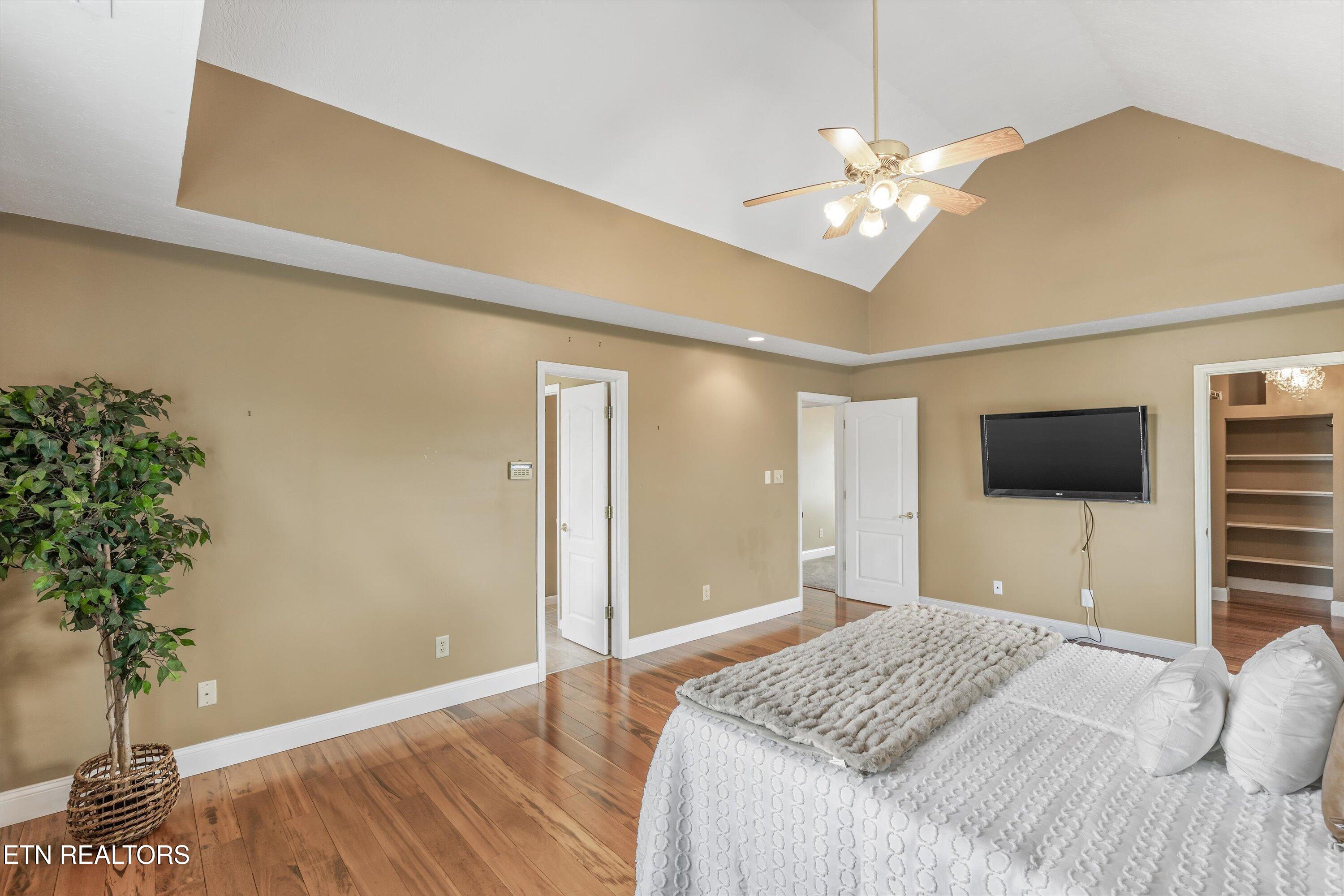 7801 Scenic Oaks Rd, Knoxville