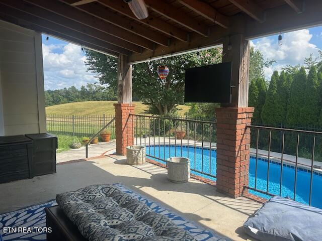 7801 Scenic Oaks Rd, Knoxville