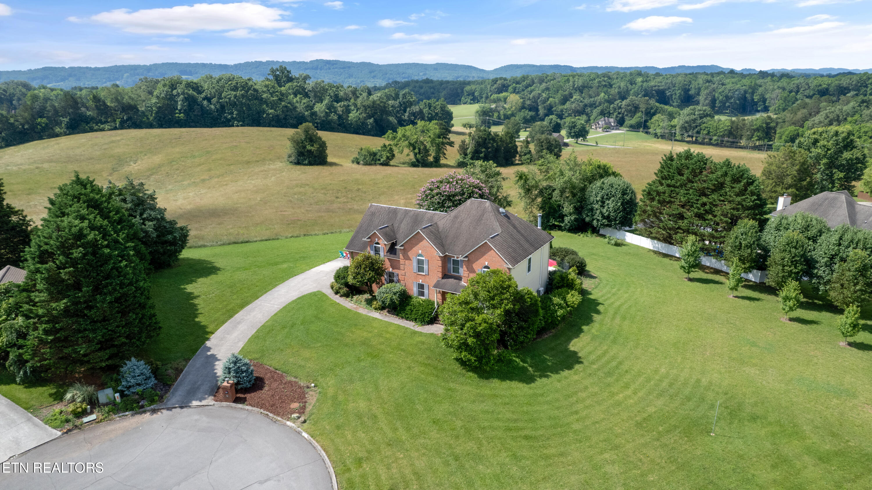 7801 Scenic Oaks Rd, Knoxville