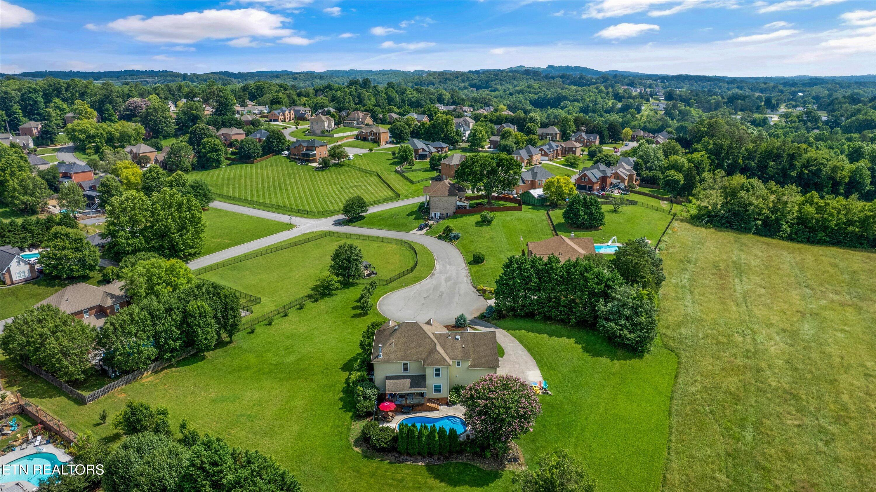 7801 Scenic Oaks Rd, Knoxville