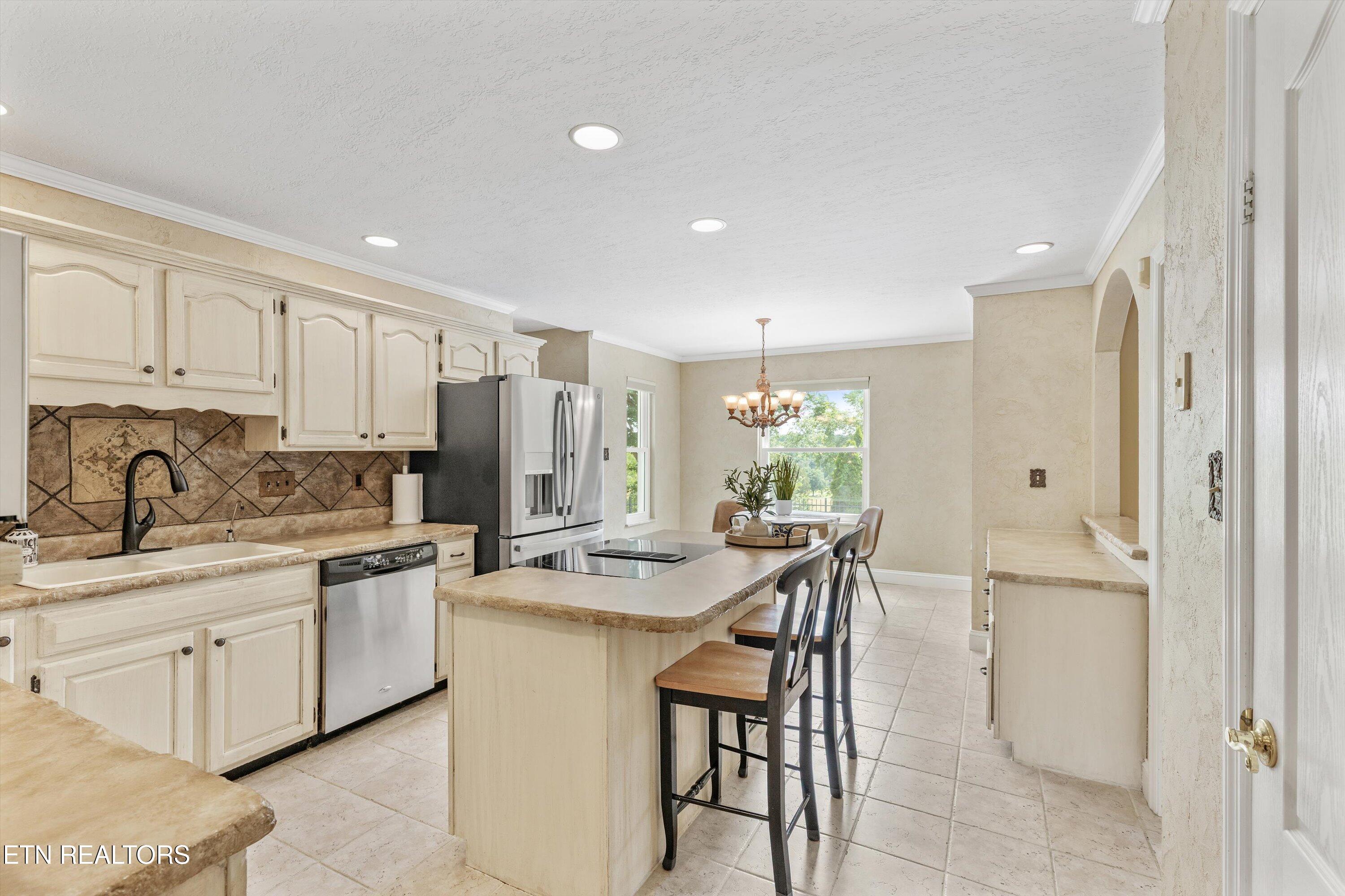 7801 Scenic Oaks Rd, Knoxville