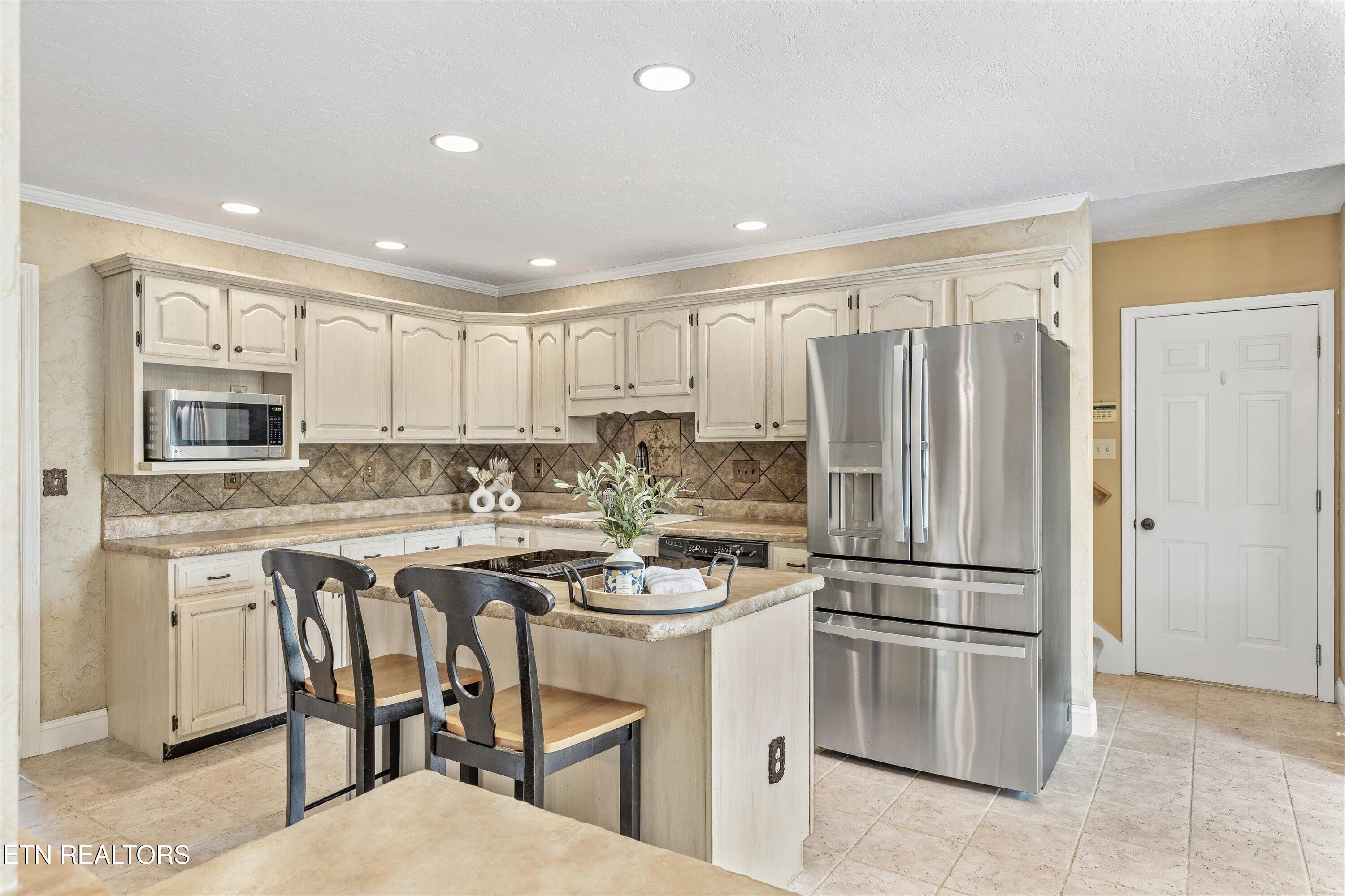 7801 Scenic Oaks Rd, Knoxville