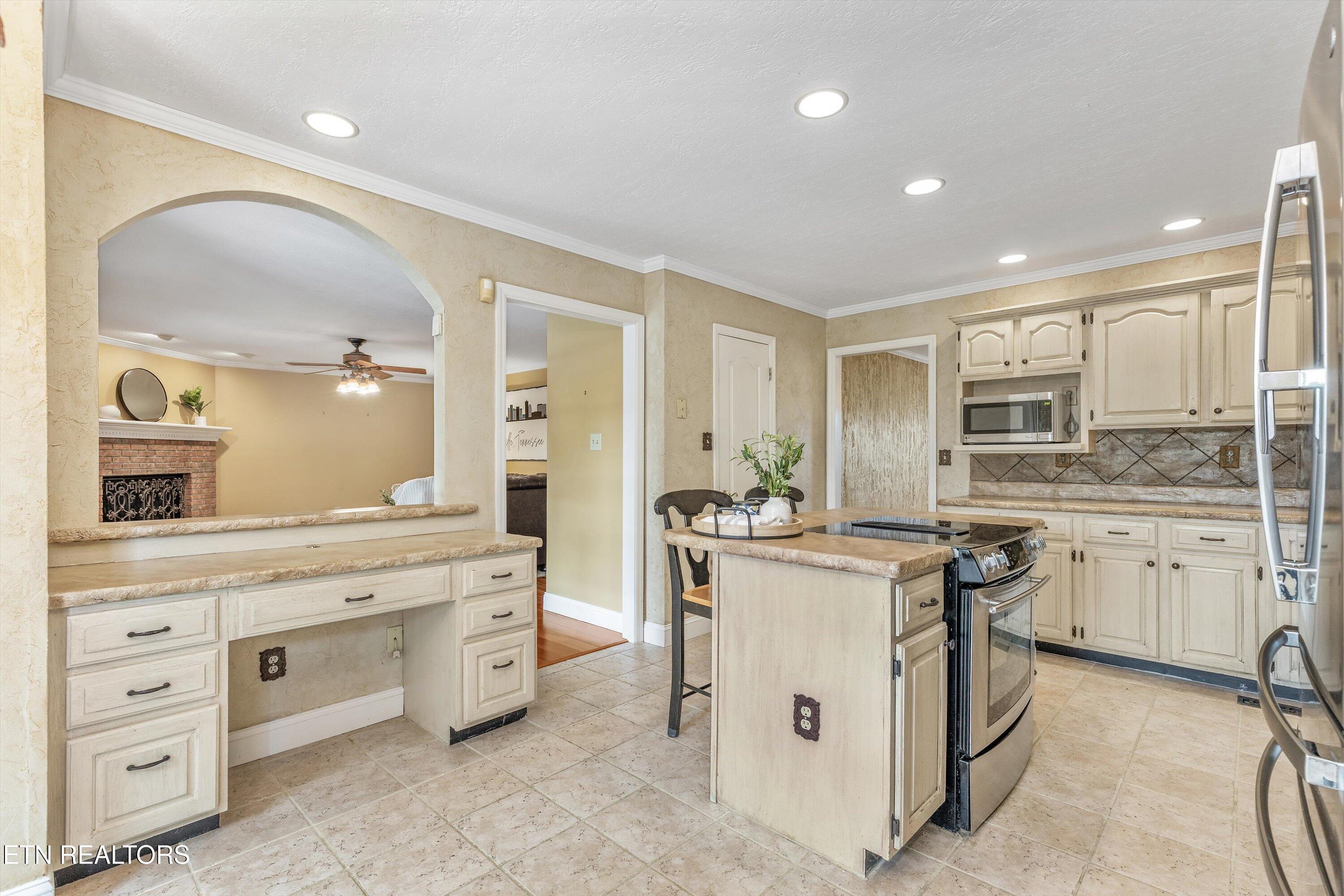 7801 Scenic Oaks Rd, Knoxville