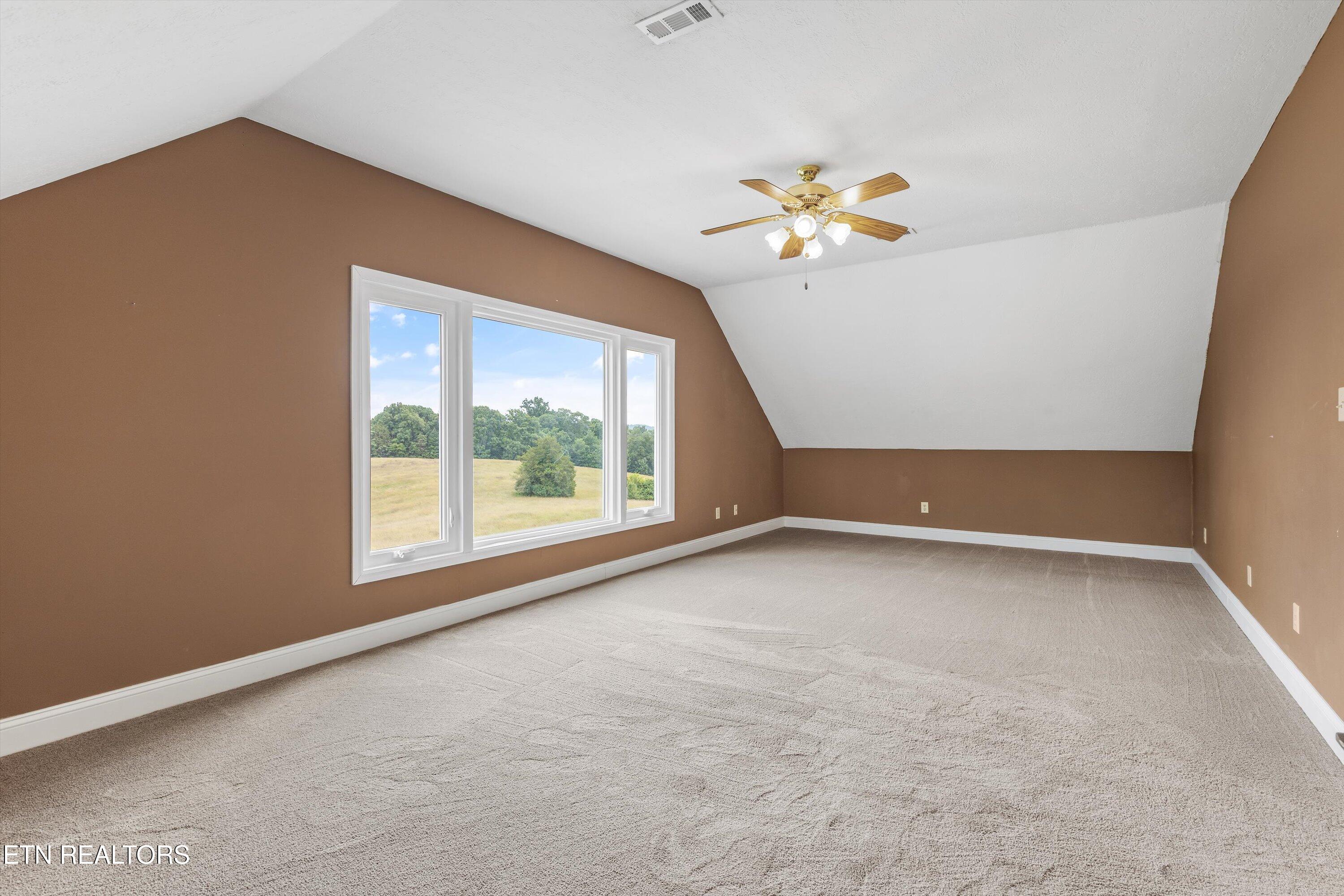 7801 Scenic Oaks Rd, Knoxville