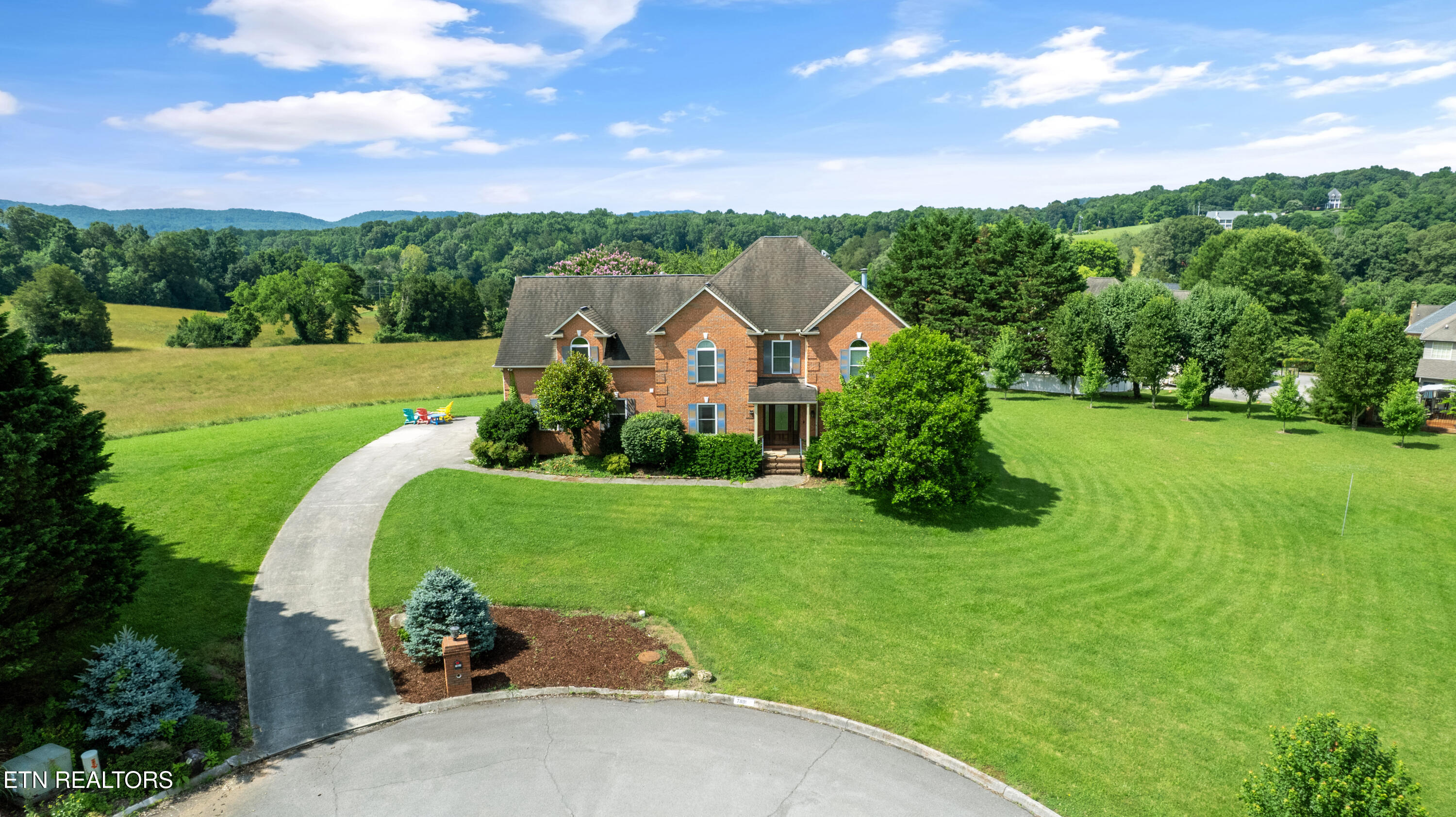 7801 Scenic Oaks Rd, Knoxville