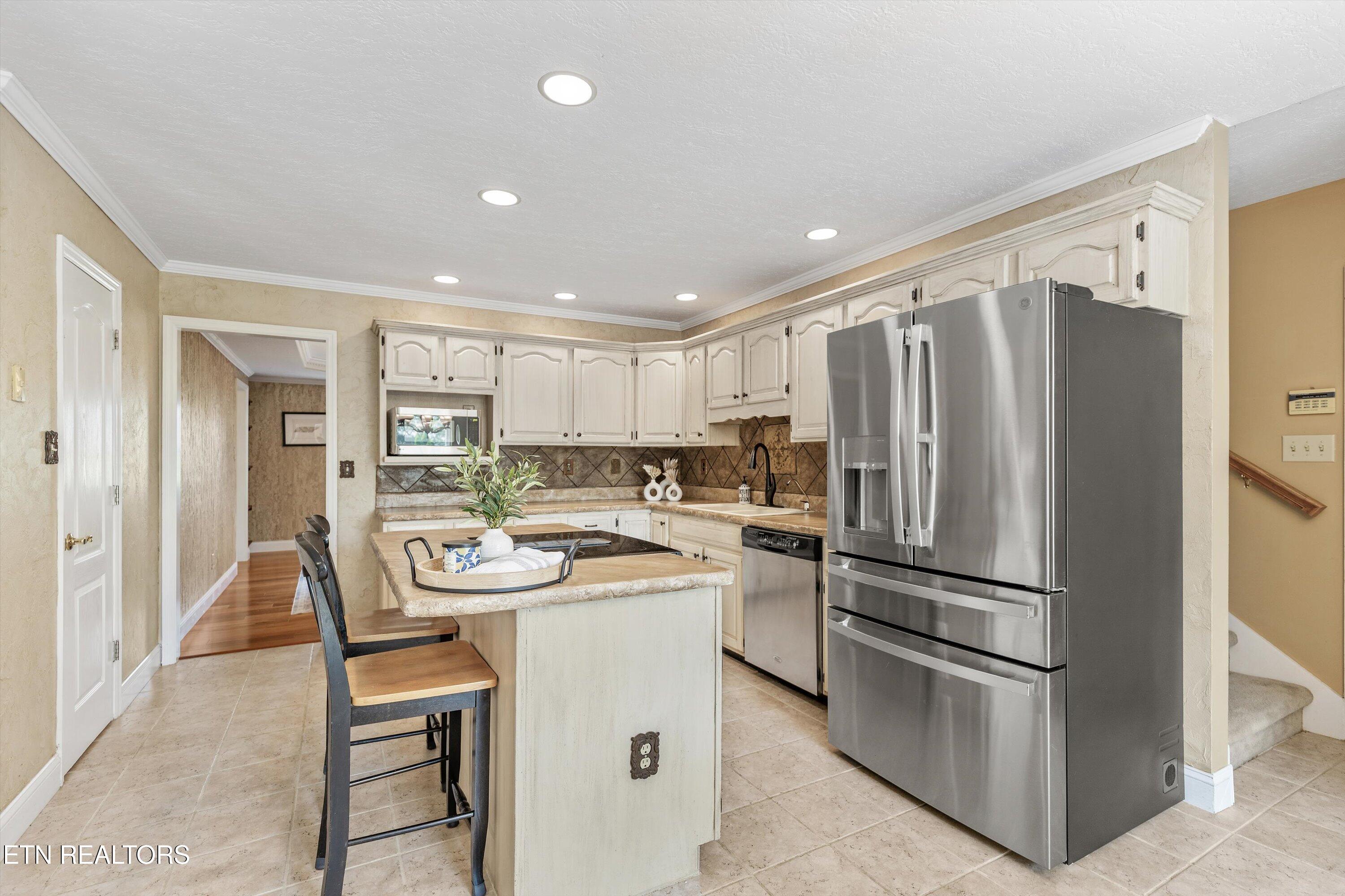 7801 Scenic Oaks Rd, Knoxville